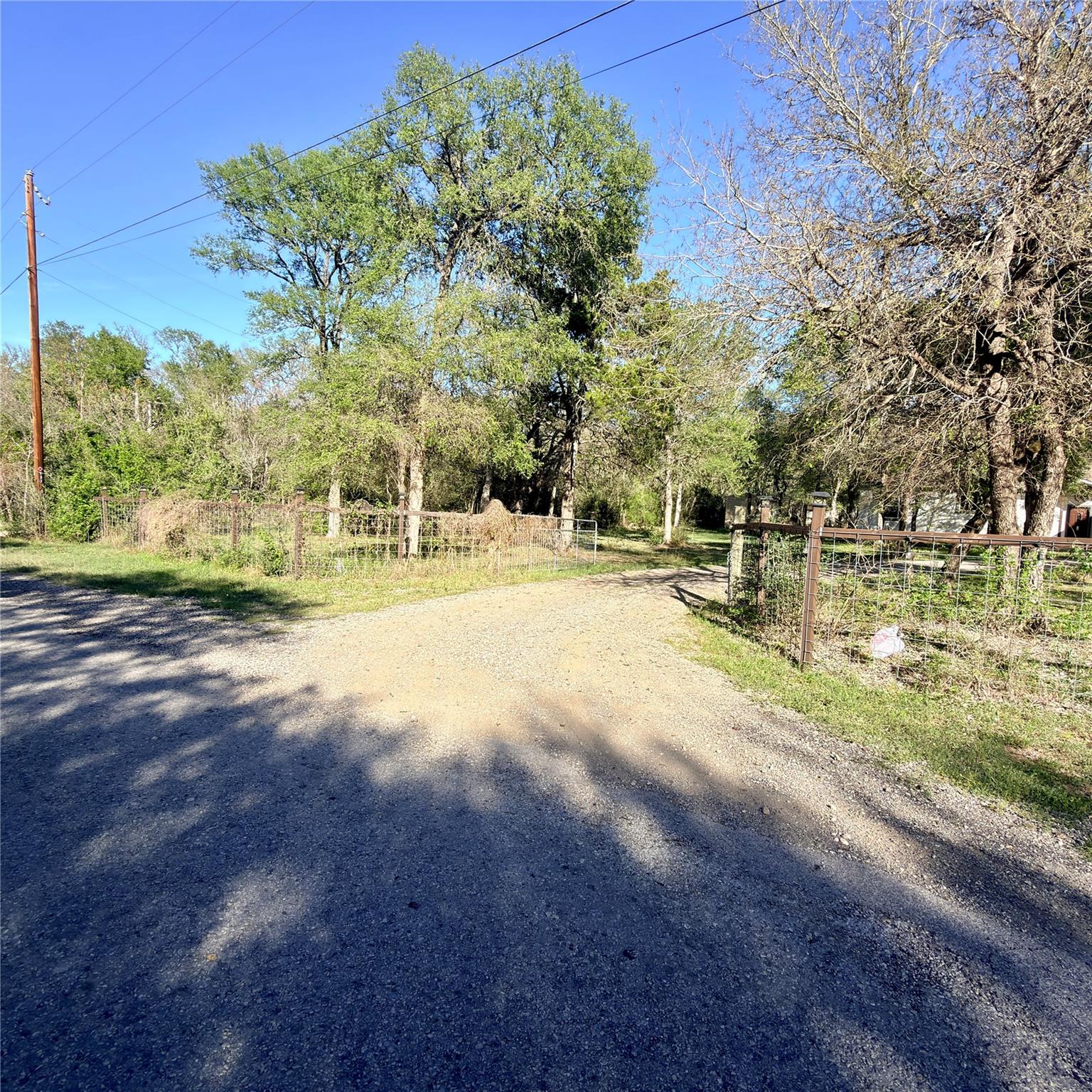 127 Comanche Trl # A, Elgin, TX 78621