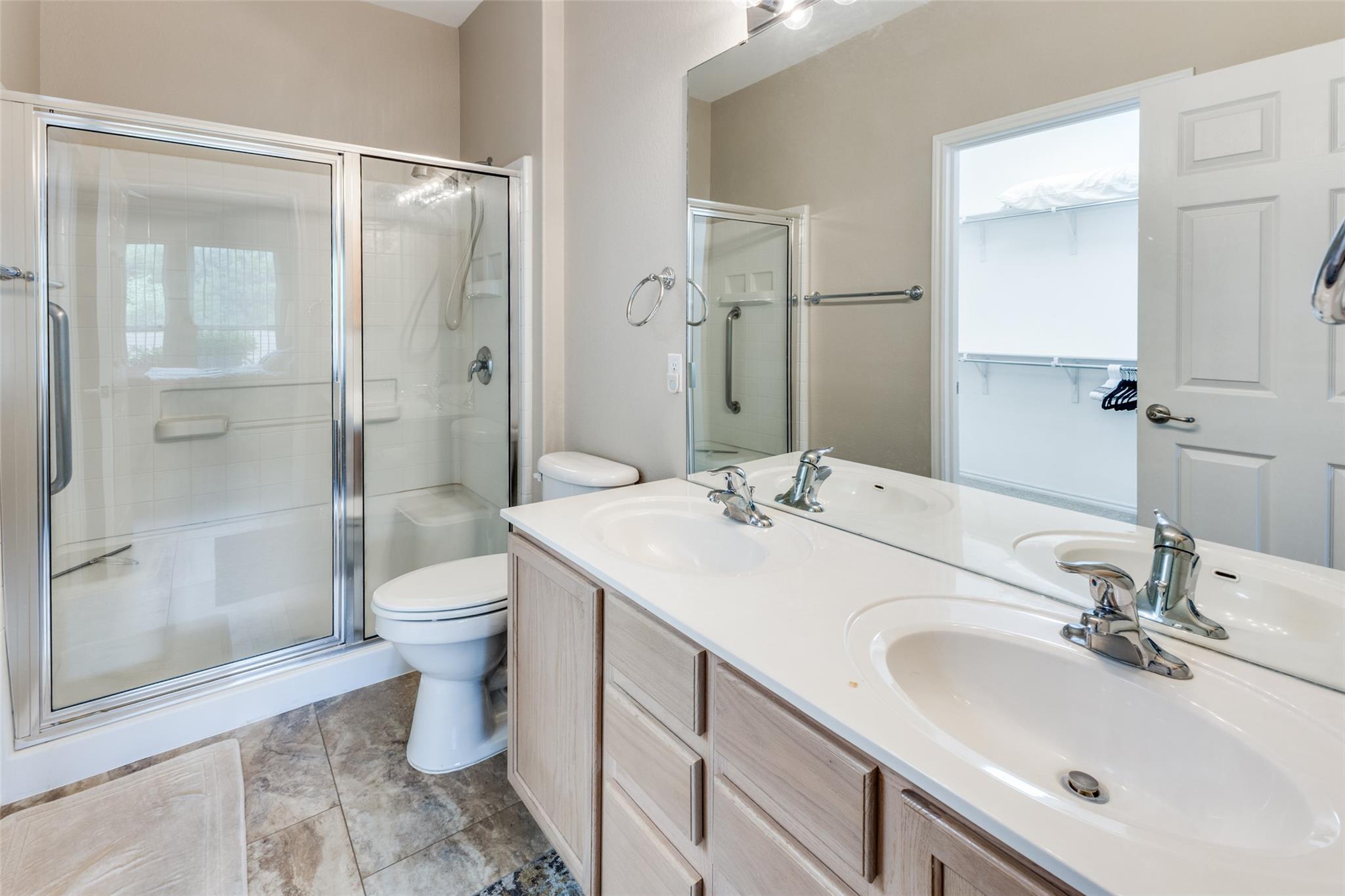 203 Essex Ln, Georgetown, TX 78633