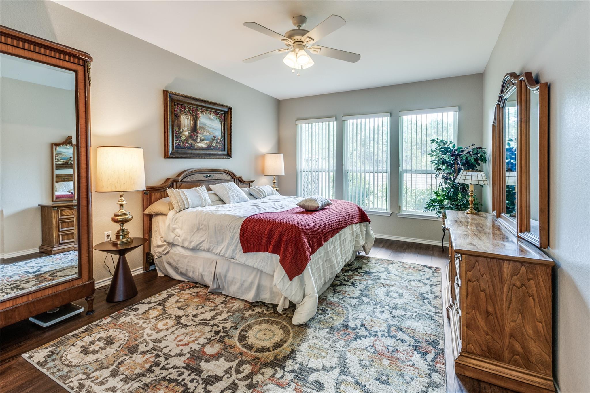 203 Essex Ln, Georgetown, TX 78633