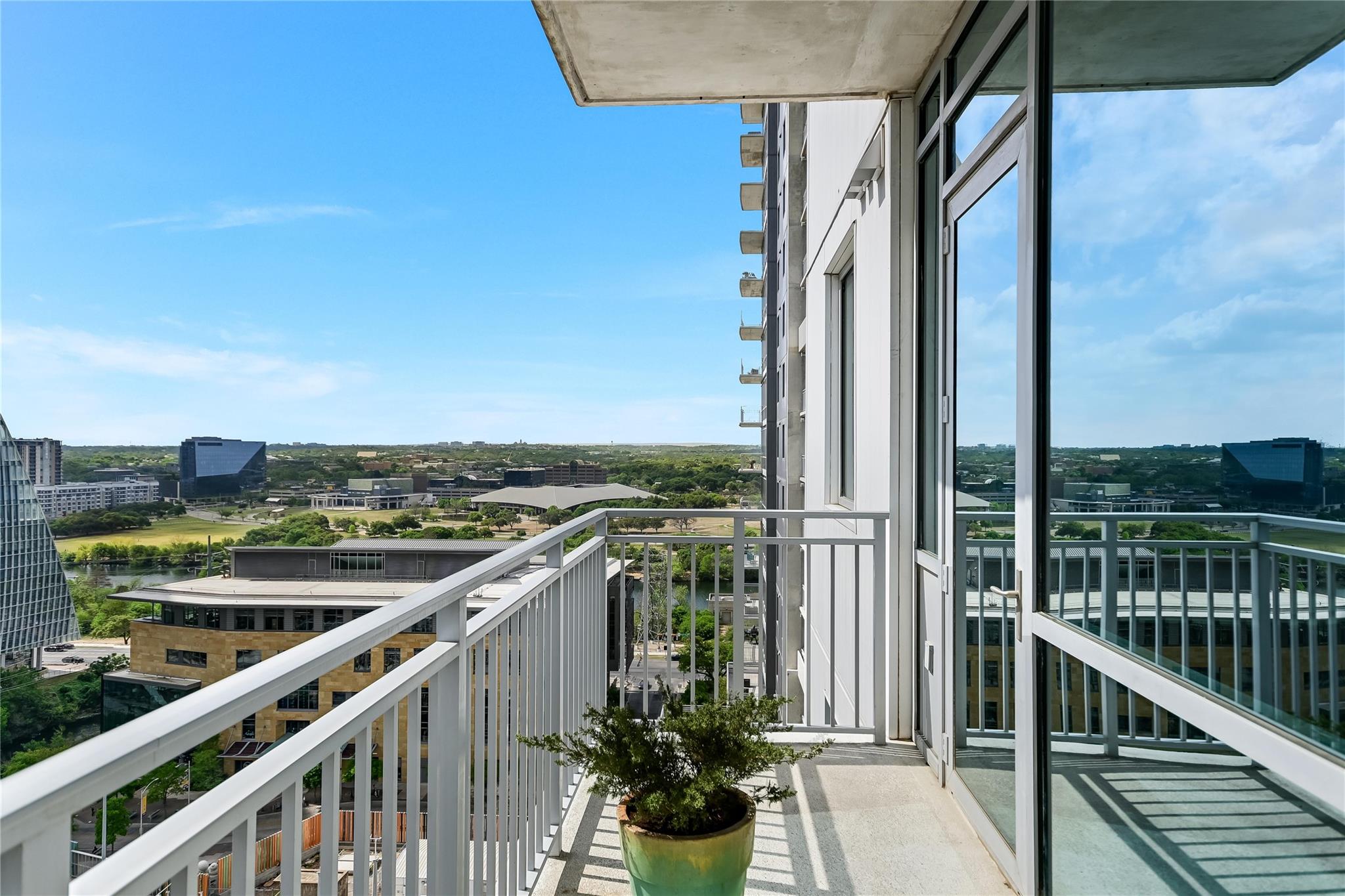 222 West Ave # 1613, Austin, TX 78701