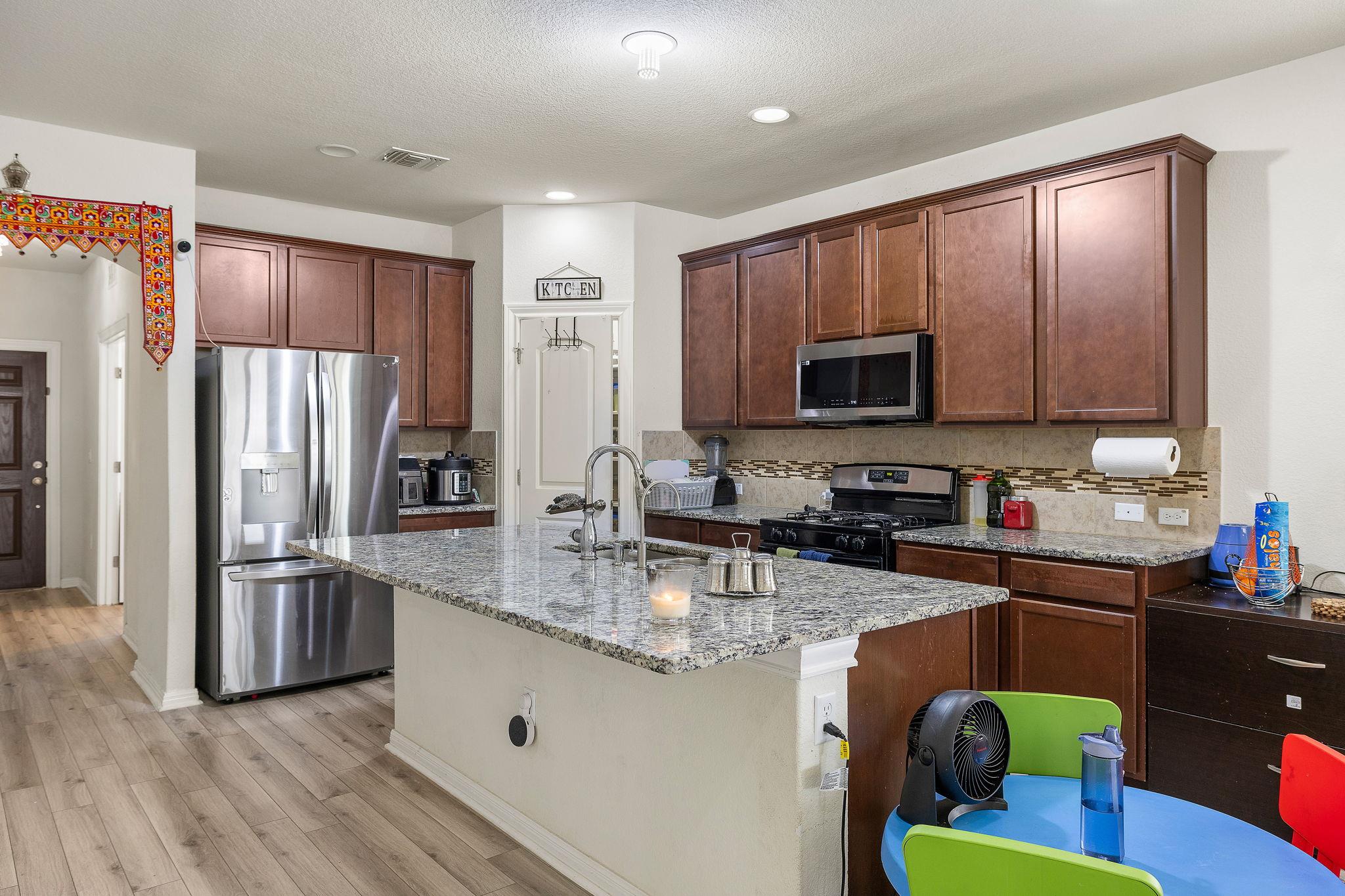 9807 Quercia Dr, Austin, TX 78717