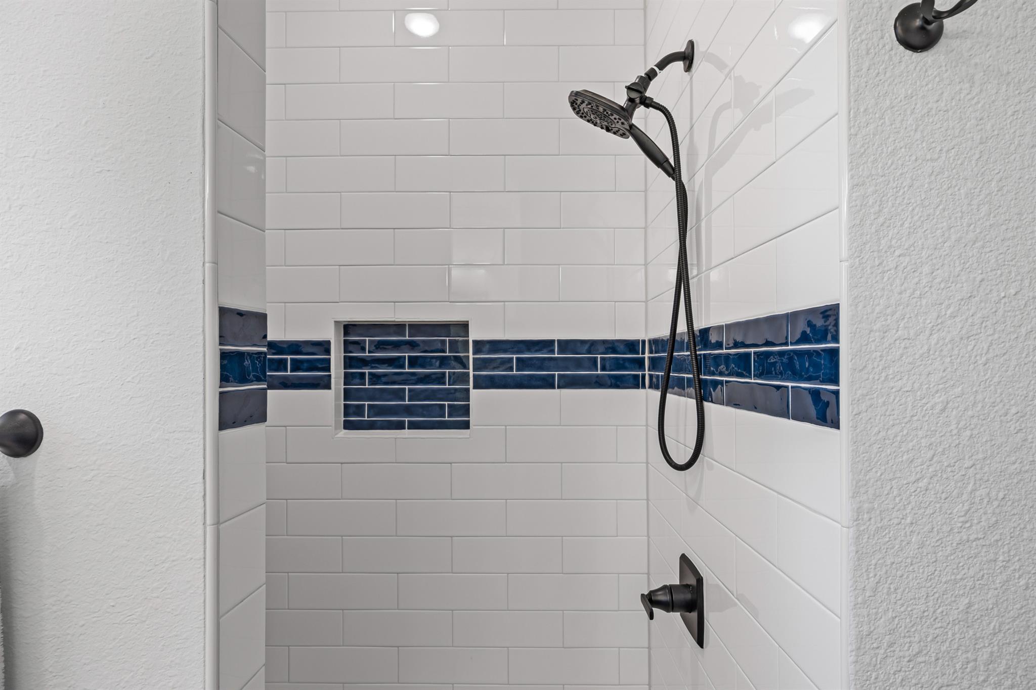 240 Oil Field Rd, Lockhart, TX 78644