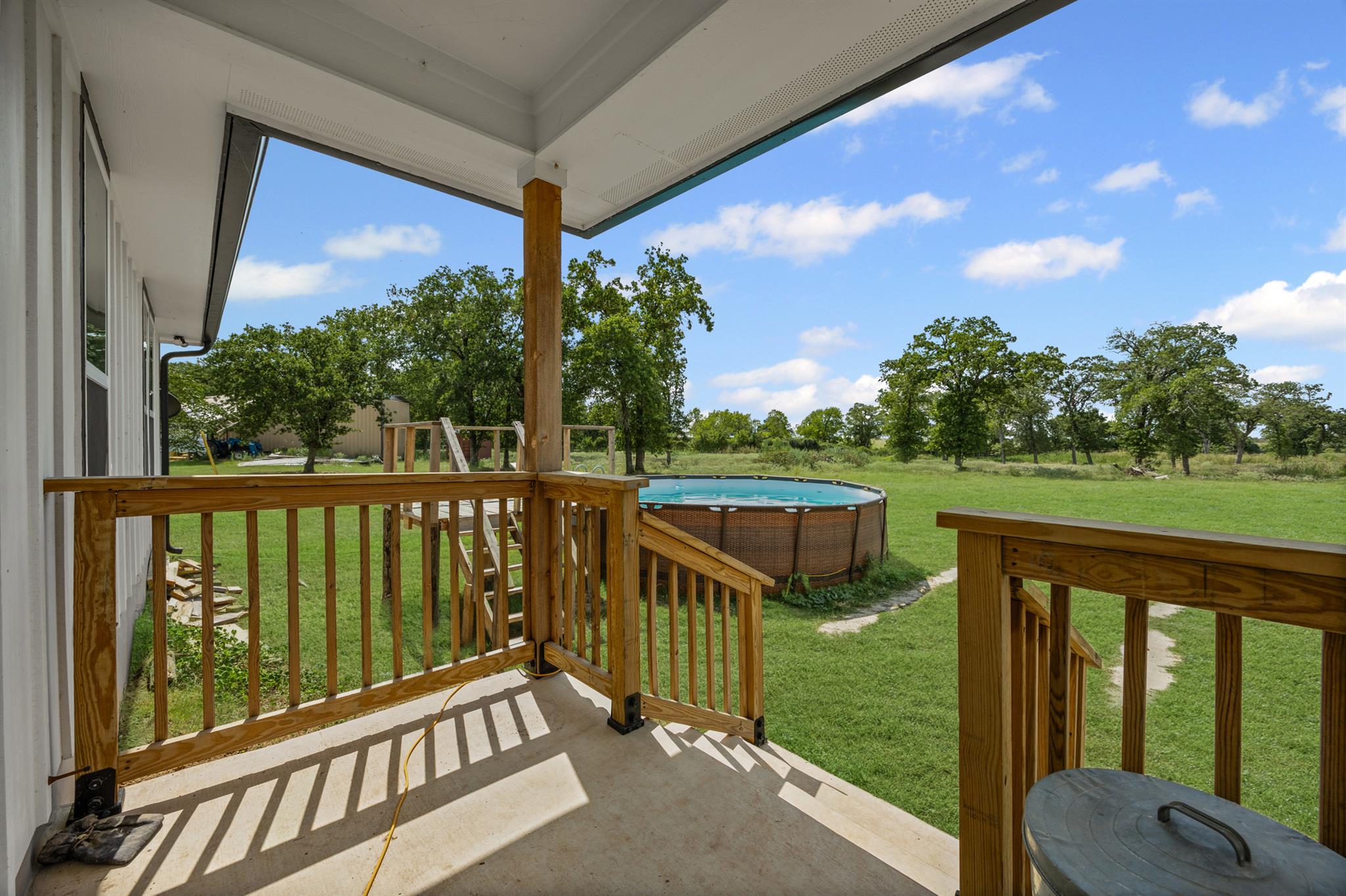 240 Oil Field Rd, Lockhart, TX 78644