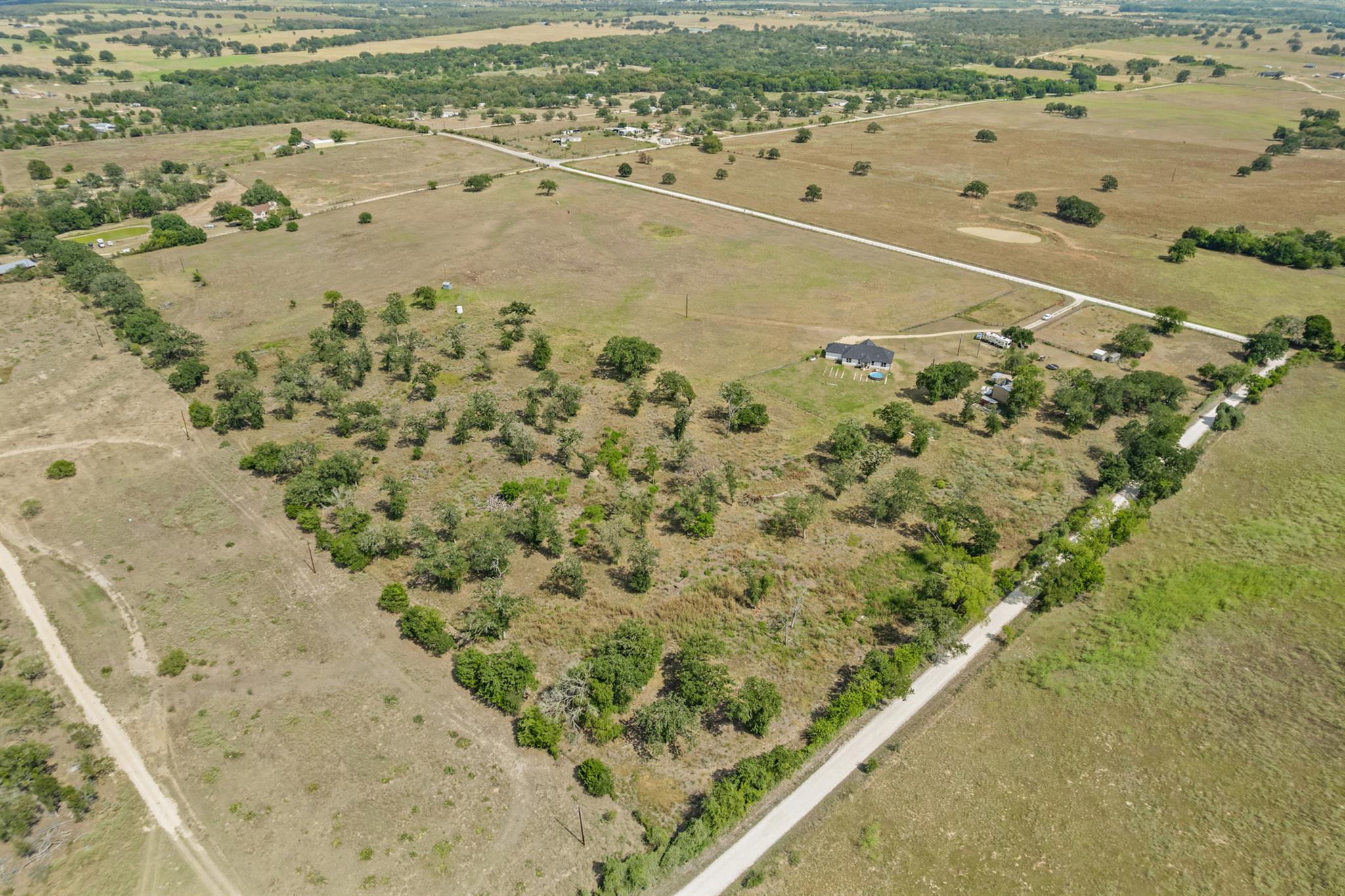 240 Oil Field Rd, Lockhart, TX 78644