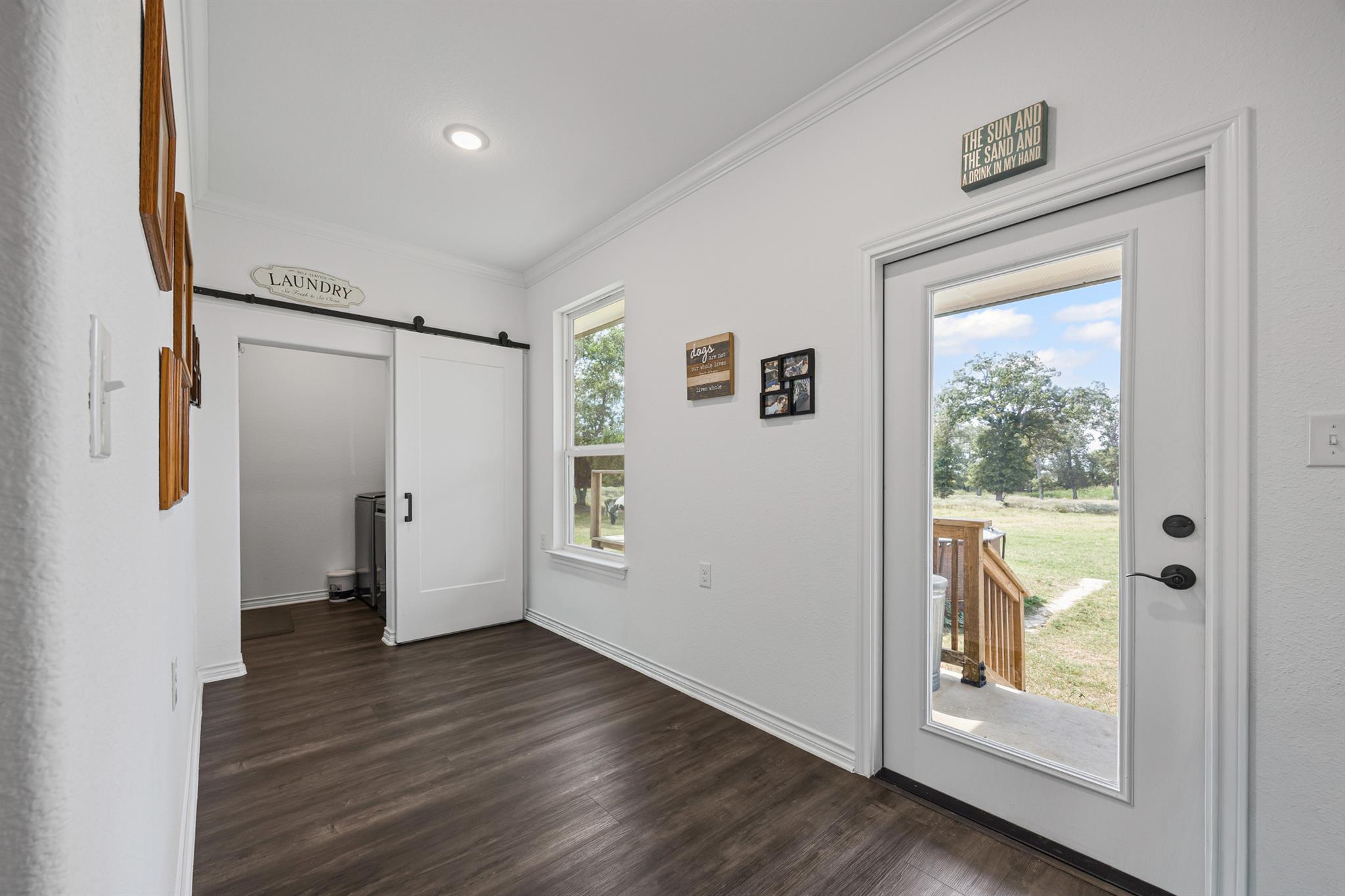 240 Oil Field Rd, Lockhart, TX 78644