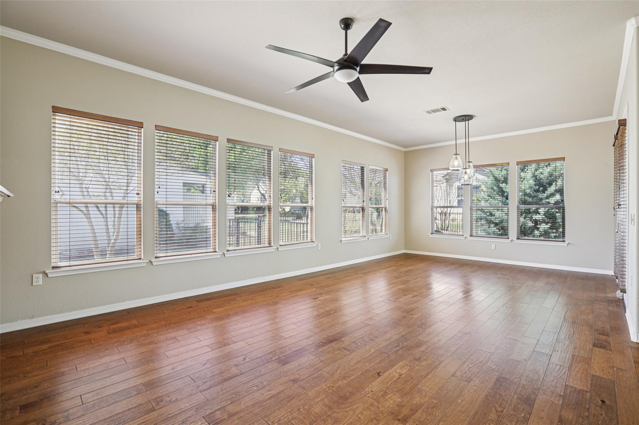 106 Whippoorwill Way, Georgetown, TX 78633