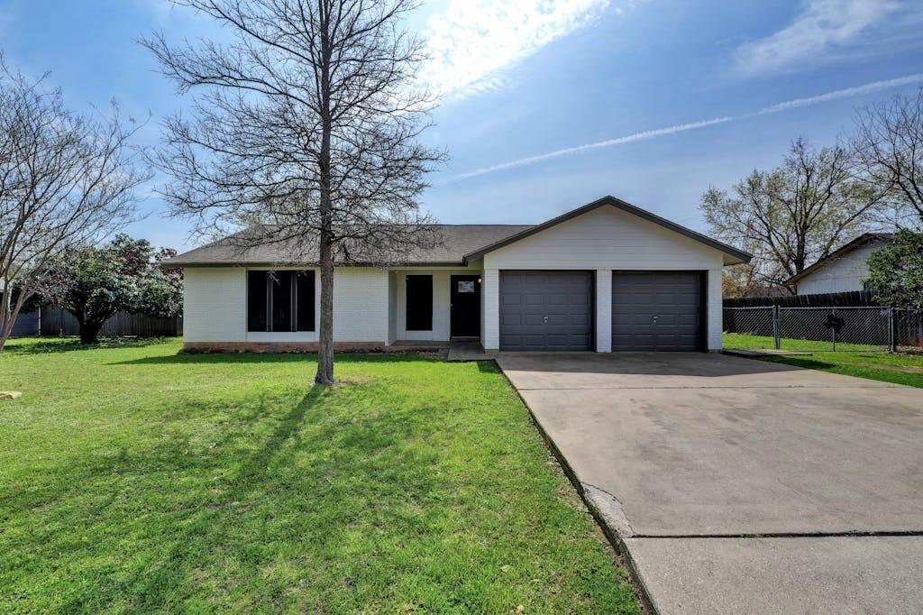 602 Apache Trl, Leander, TX 78641