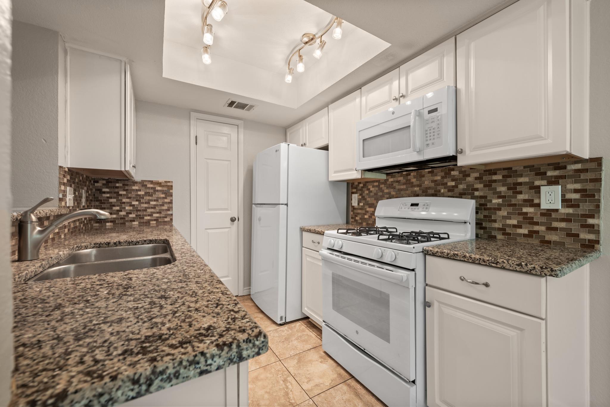 8006 Tuscarora Trl, Austin, TX 78729