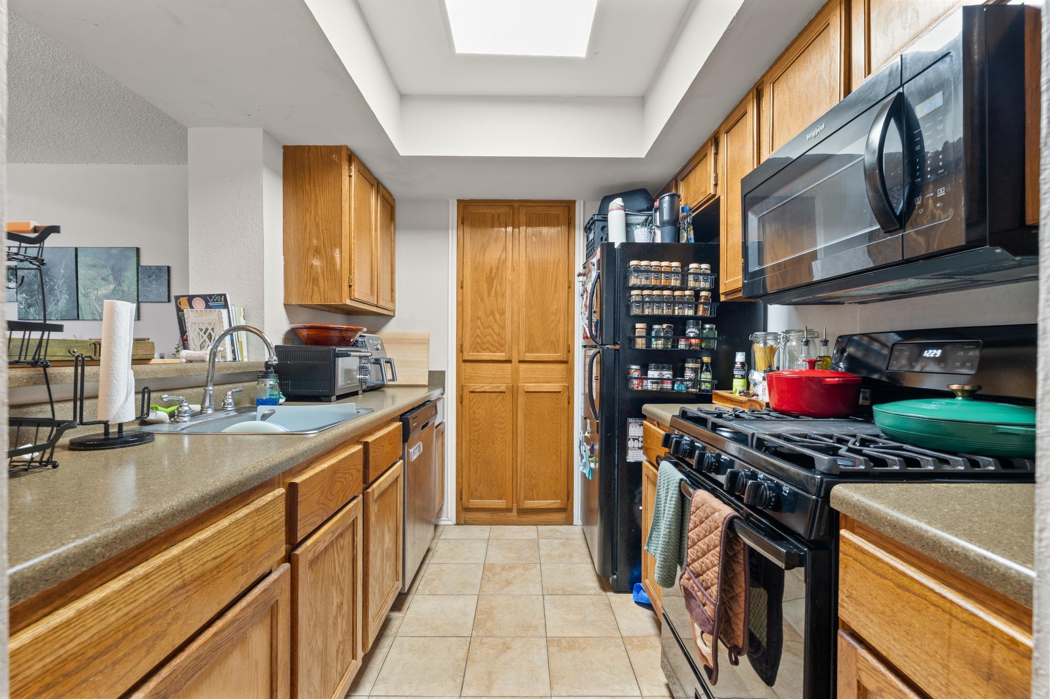 8006 Tuscarora Trl, Austin, TX 78729