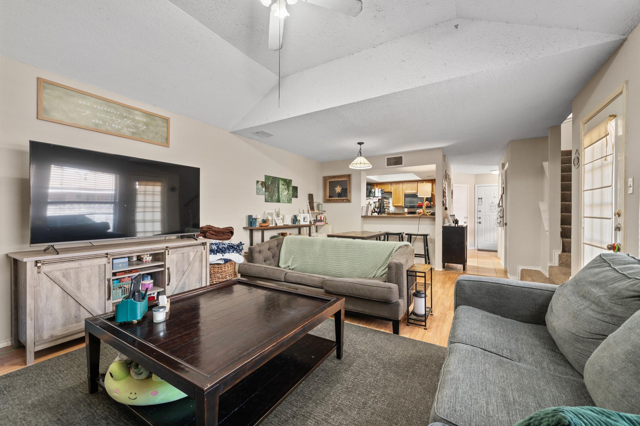 8006 Tuscarora Trl, Austin, TX 78729