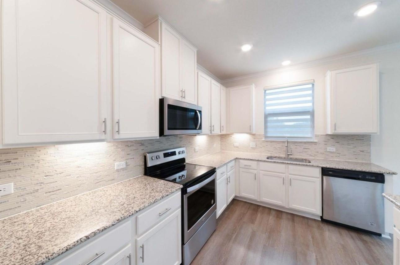 803 Sandhill Dr, Austin, TX 78748