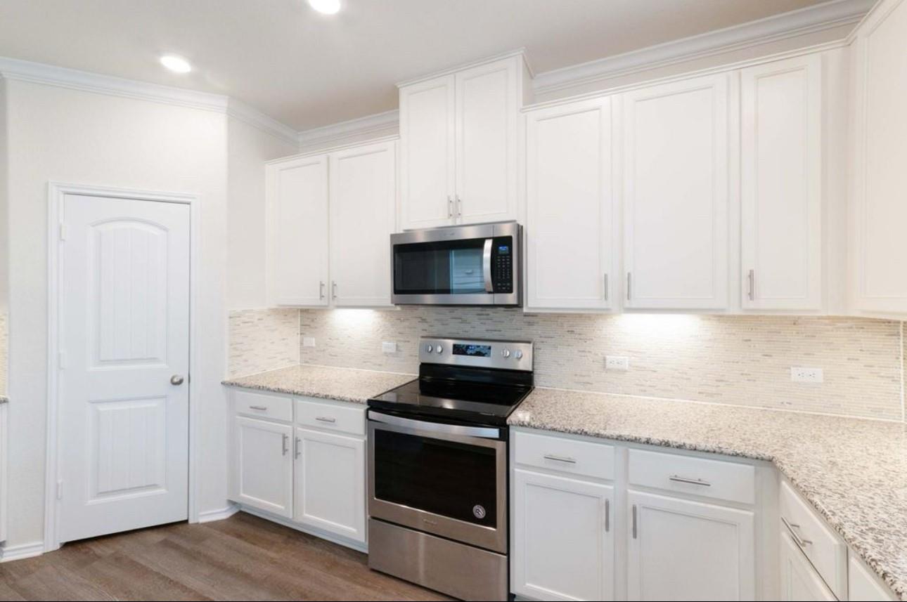 803 Sandhill Dr, Austin, TX 78748