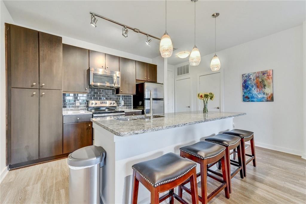 1900 Barton Springs Rd # 5024, Austin, TX 78704