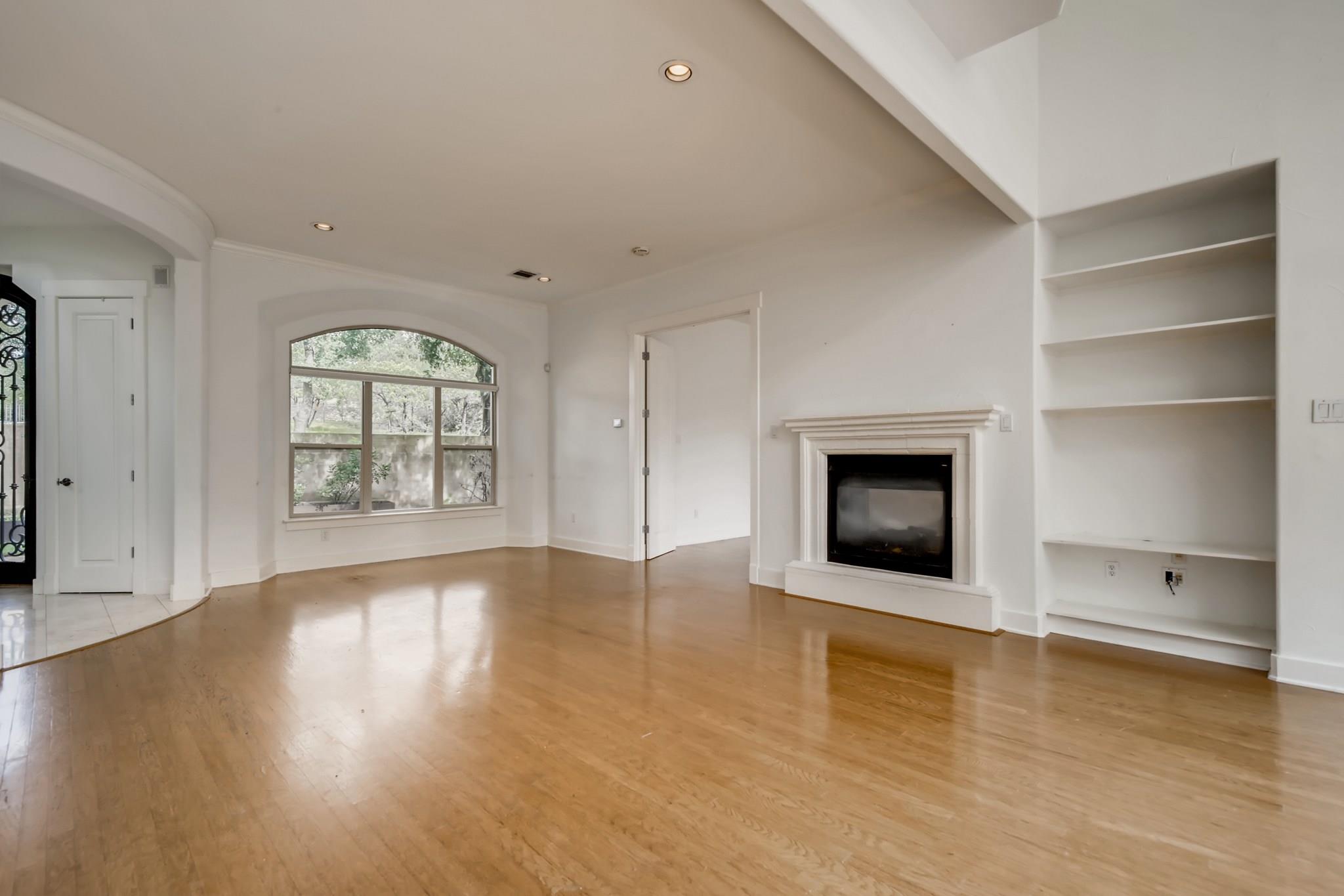 2800 Waymaker Way # 27, Austin, TX 78746