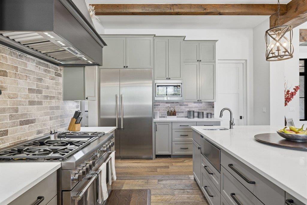 1660 Windmill Run Rd, Wimberley, TX 78676