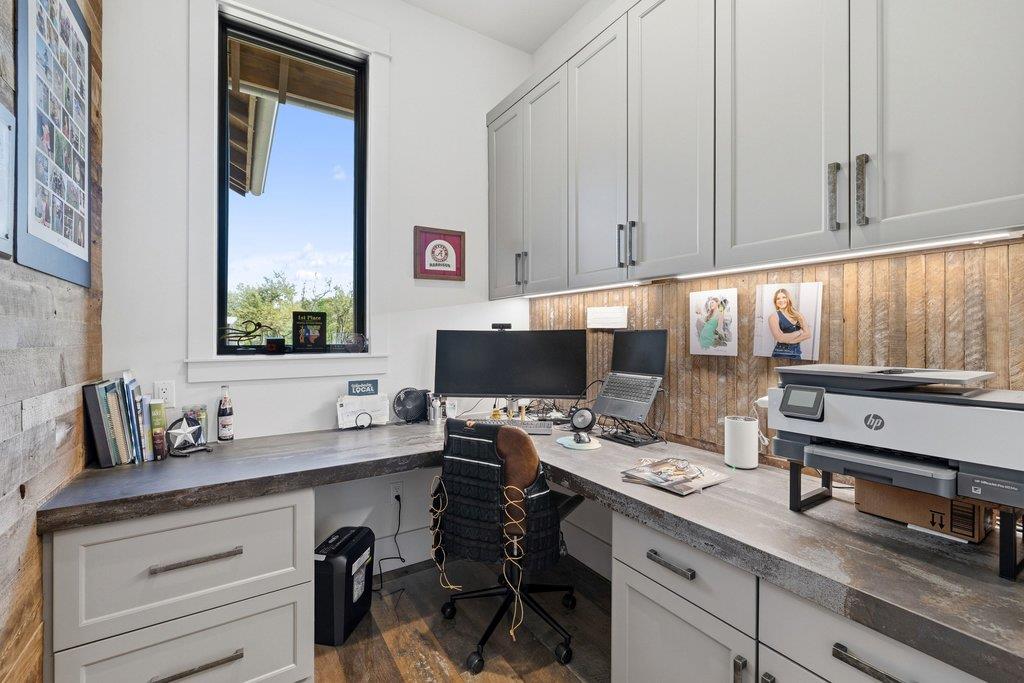 1660 Windmill Run Rd, Wimberley, TX 78676