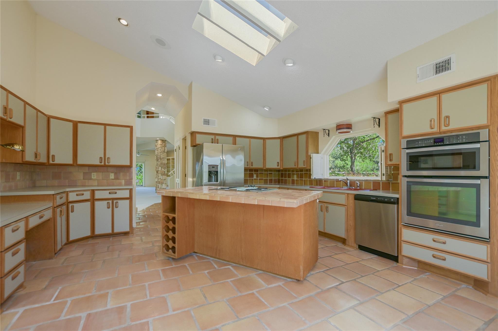 900 Sharp Rock, Horseshoe Bay, TX 78657