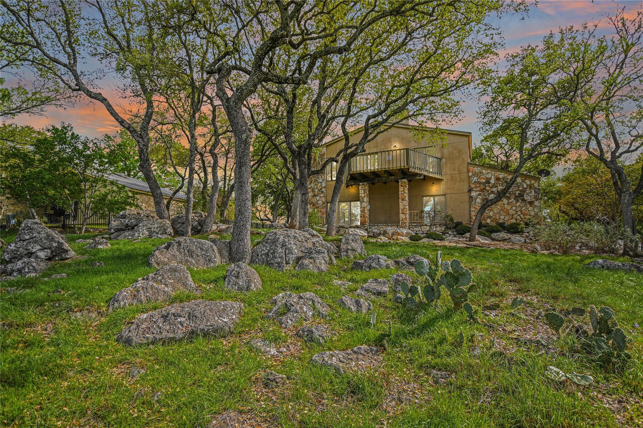 900 Sharp Rock, Horseshoe Bay, TX 78657