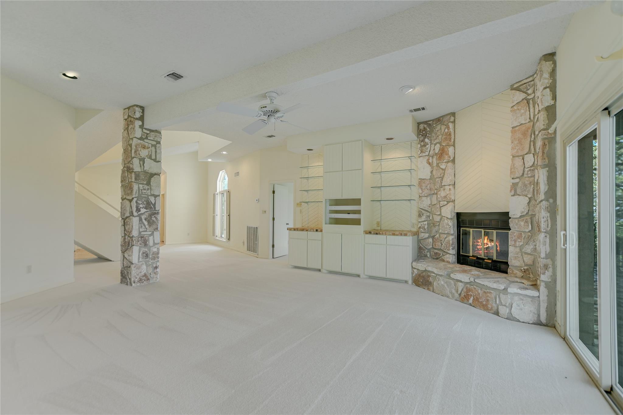 900 Sharp Rock, Horseshoe Bay, TX 78657