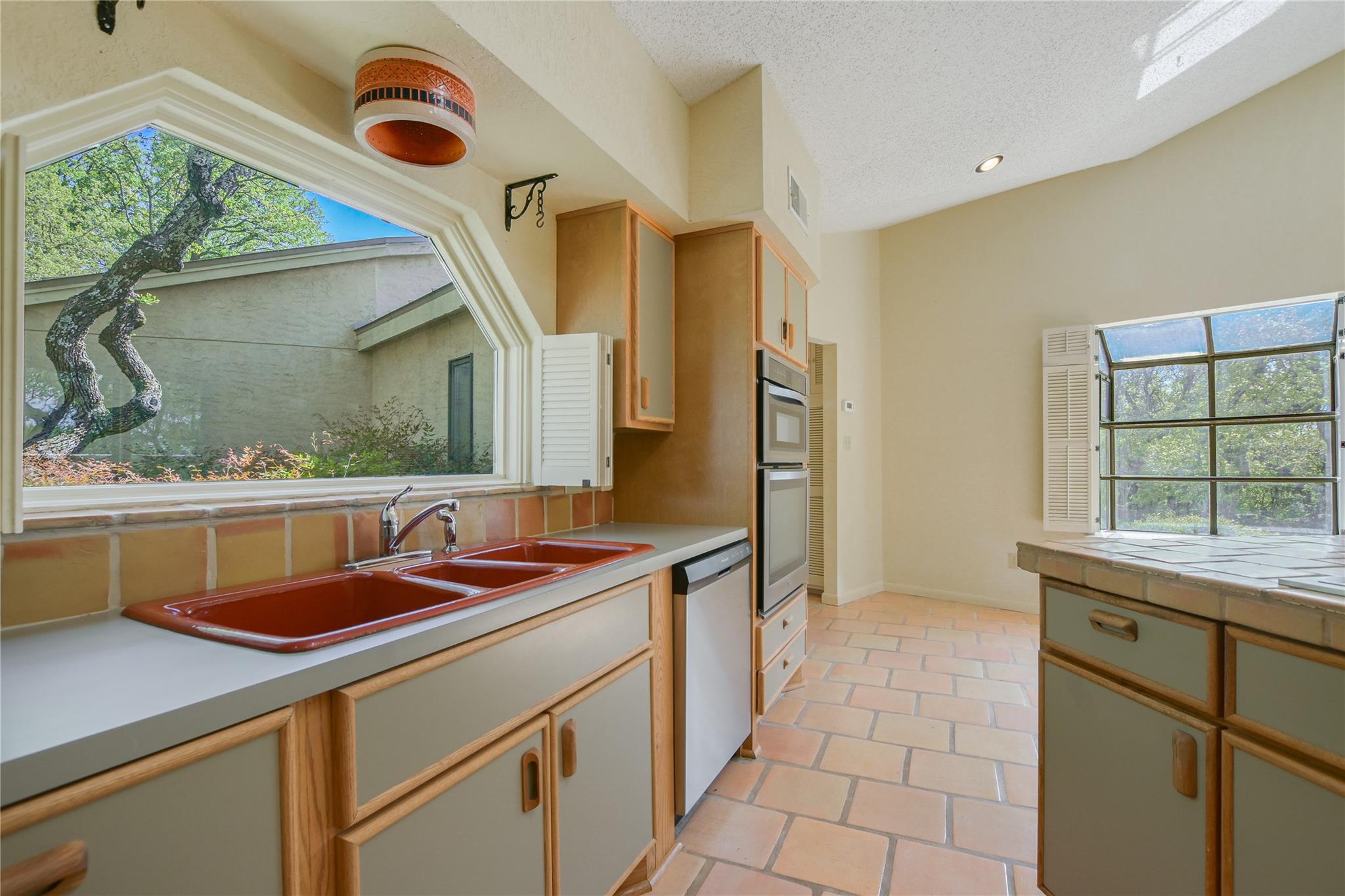 900 Sharp Rock, Horseshoe Bay, TX 78657