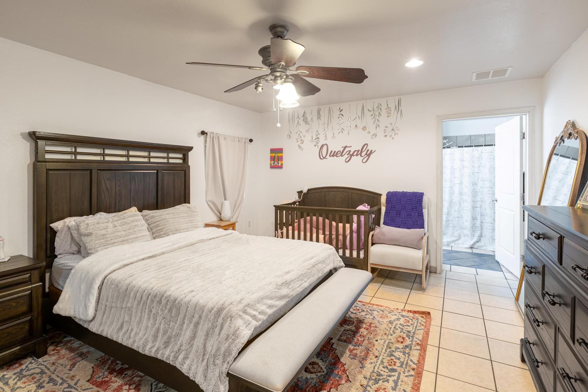 176 Old Lexington Rd # C, Elgin, TX 78621