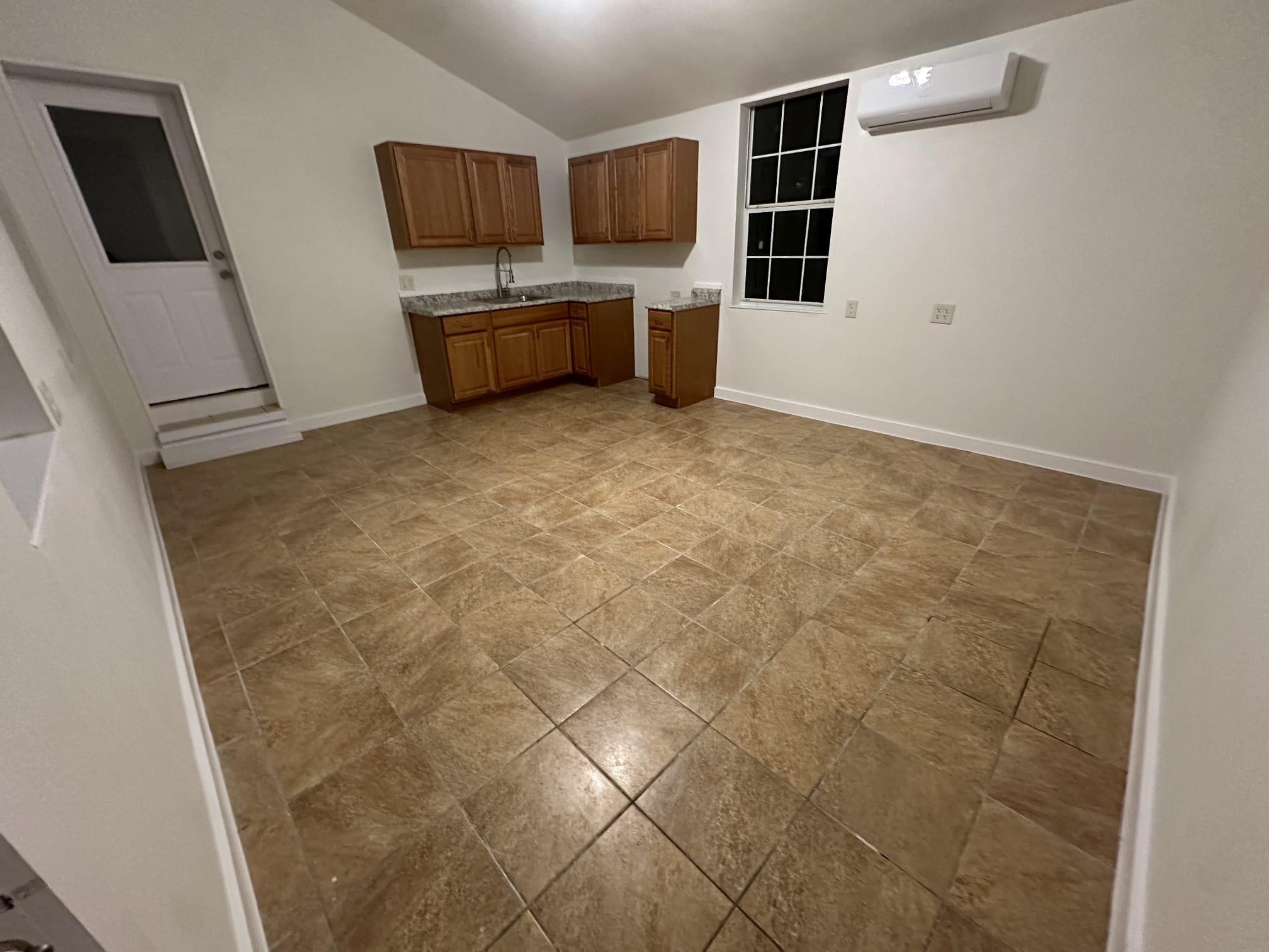 176 Old Lexington Rd # C, Elgin, TX 78621