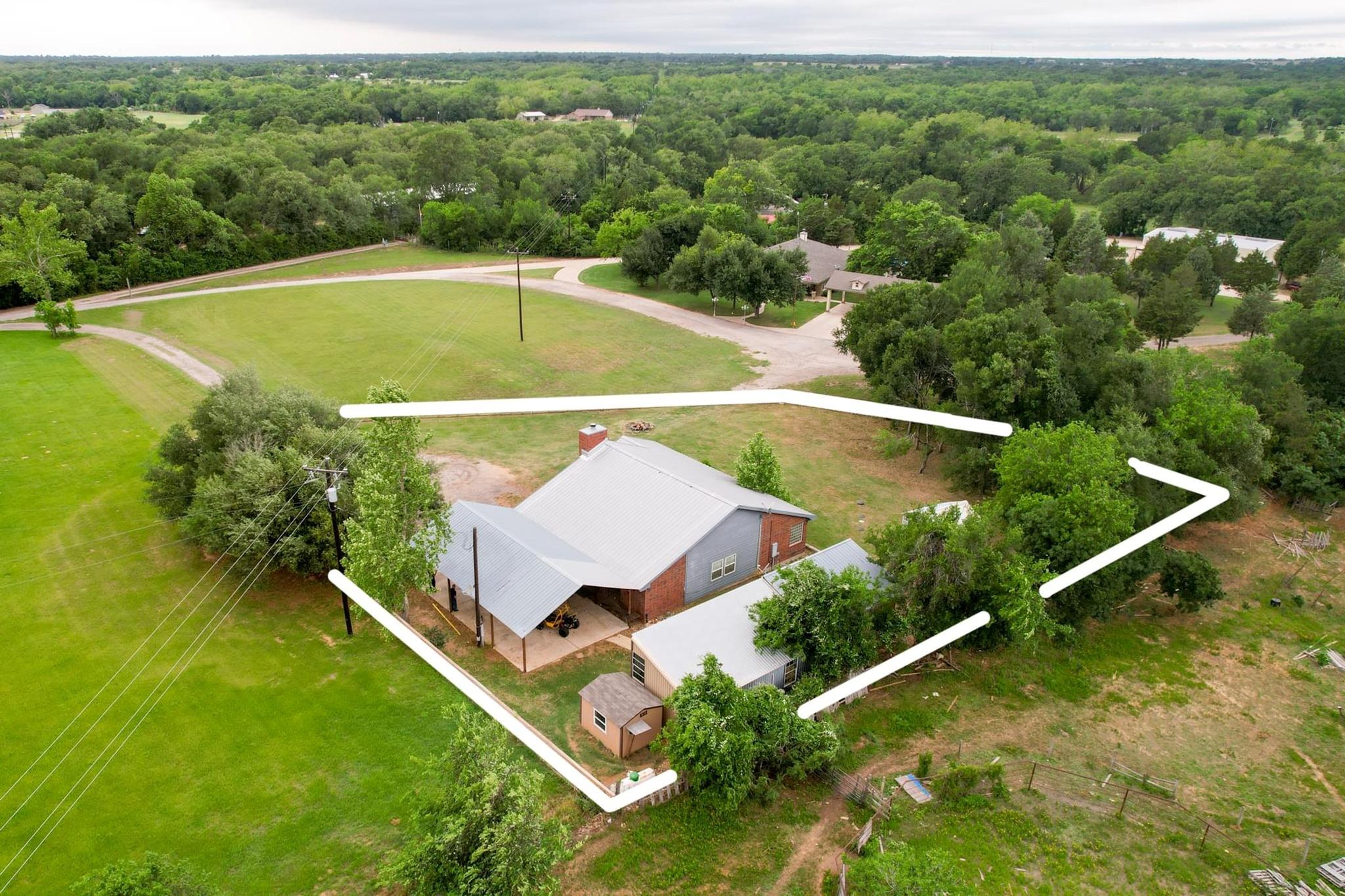 176 Old Lexington Rd # C, Elgin, TX 78621