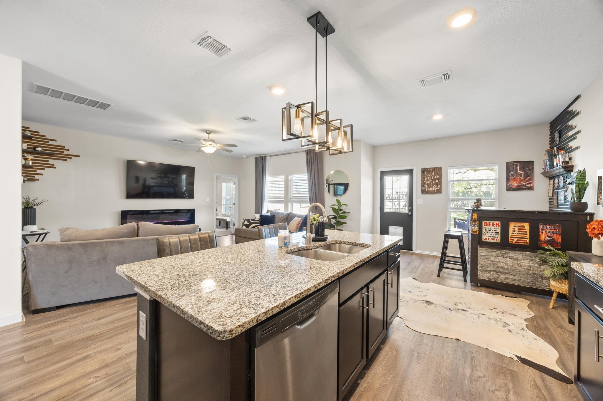 361 Bright Star Ln, Georgetown, TX 78628