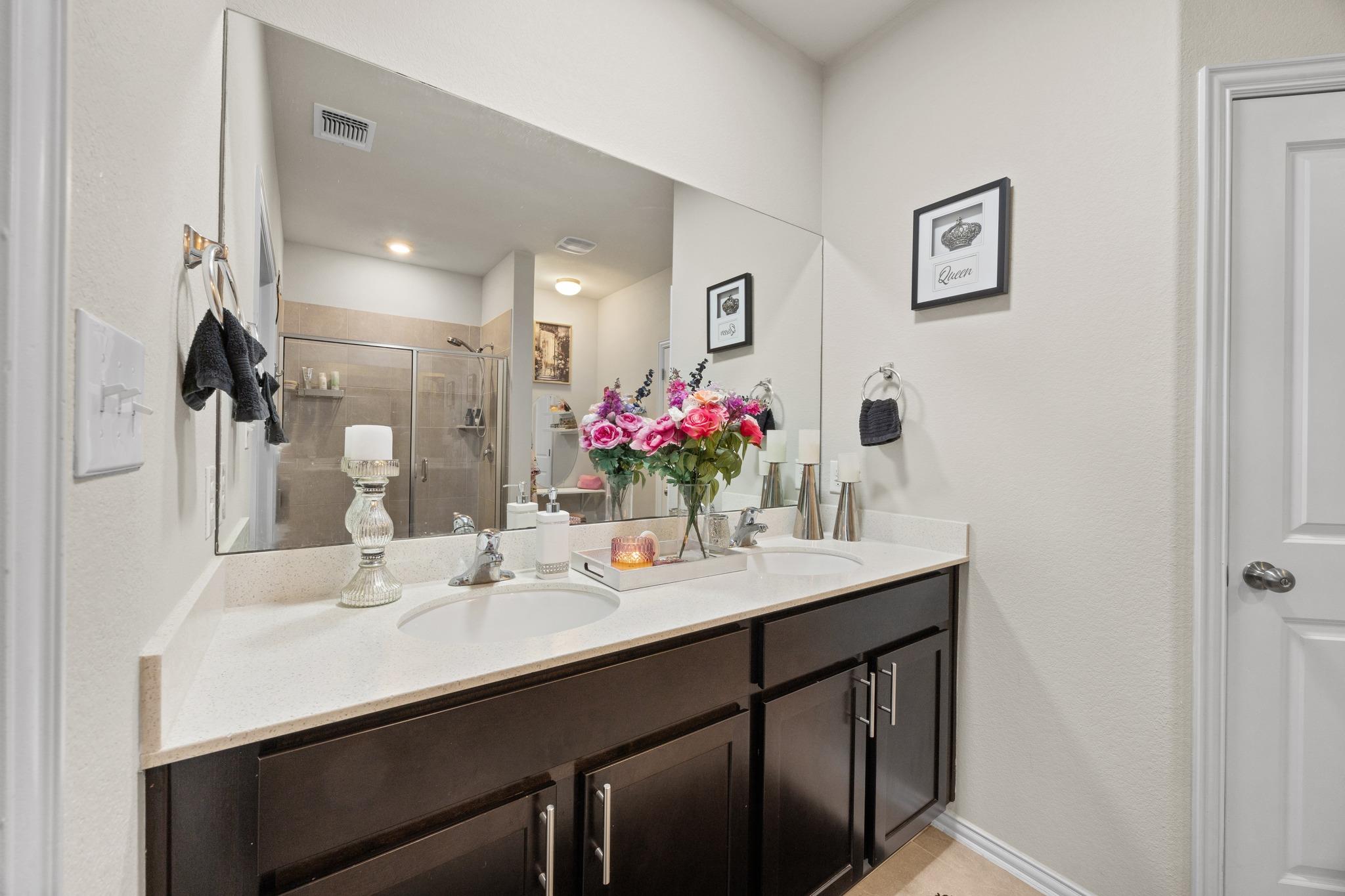 361 Bright Star Ln, Georgetown, TX 78628