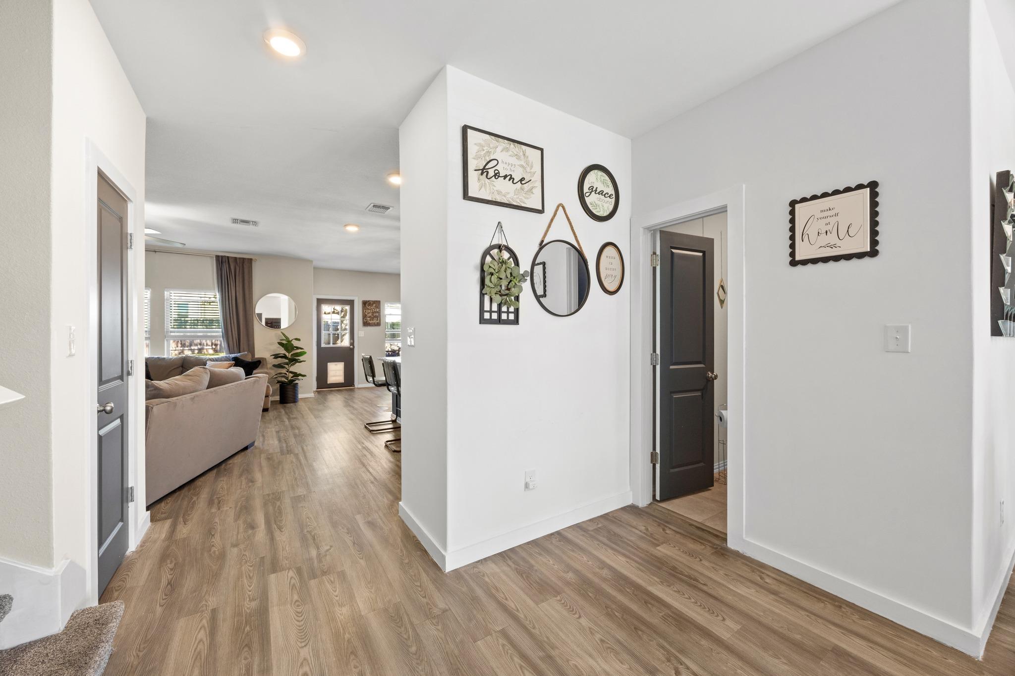 361 Bright Star Ln, Georgetown, TX 78628