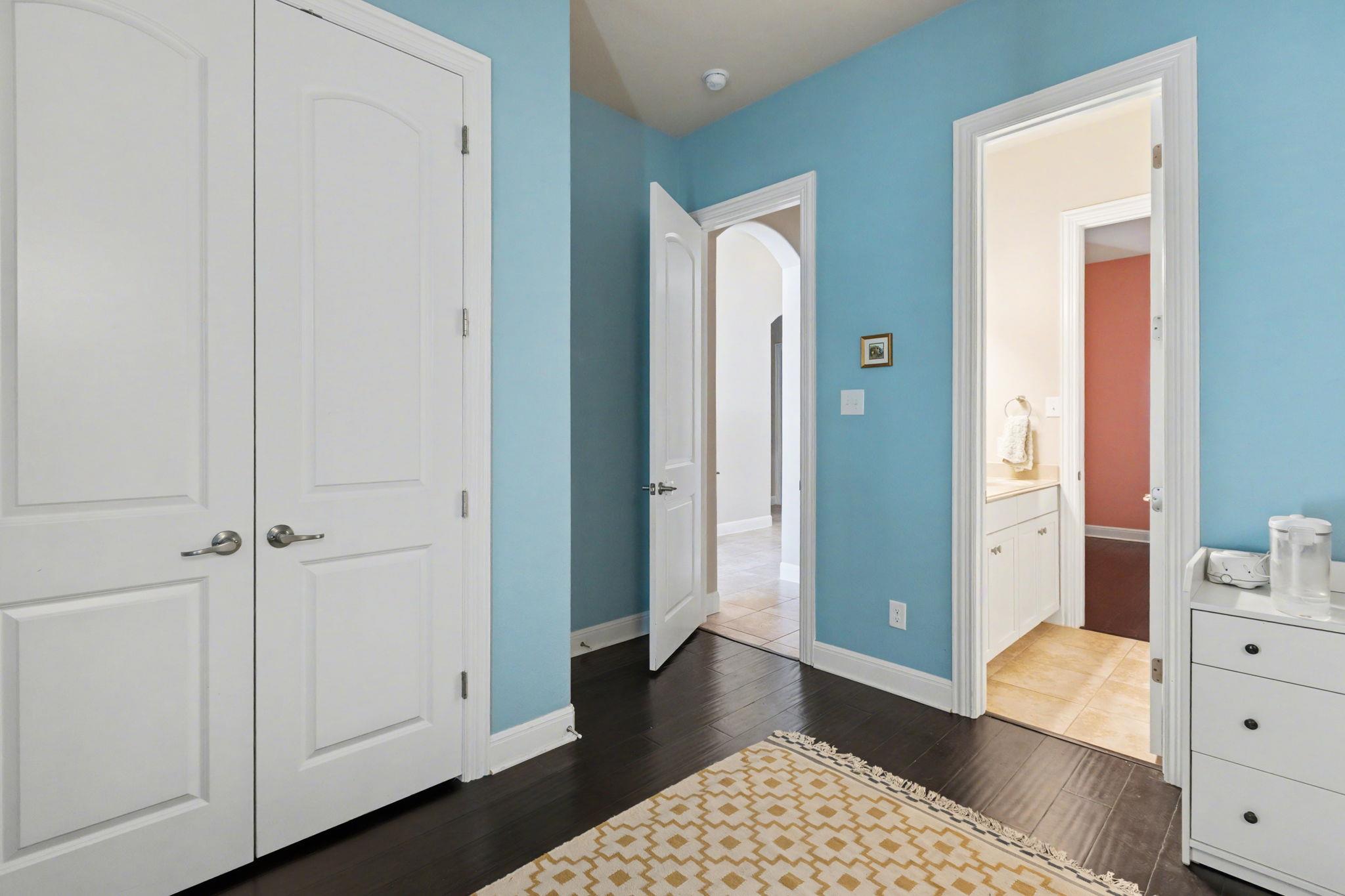 549 Clear Springs Holw, Buda, TX 78610