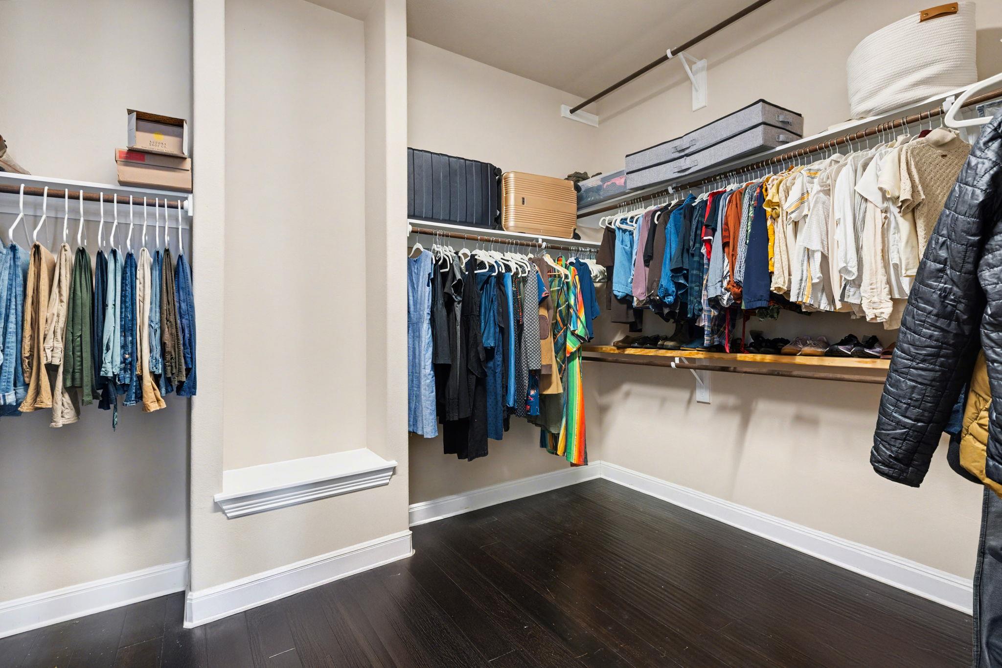 549 Clear Springs Holw, Buda, TX 78610