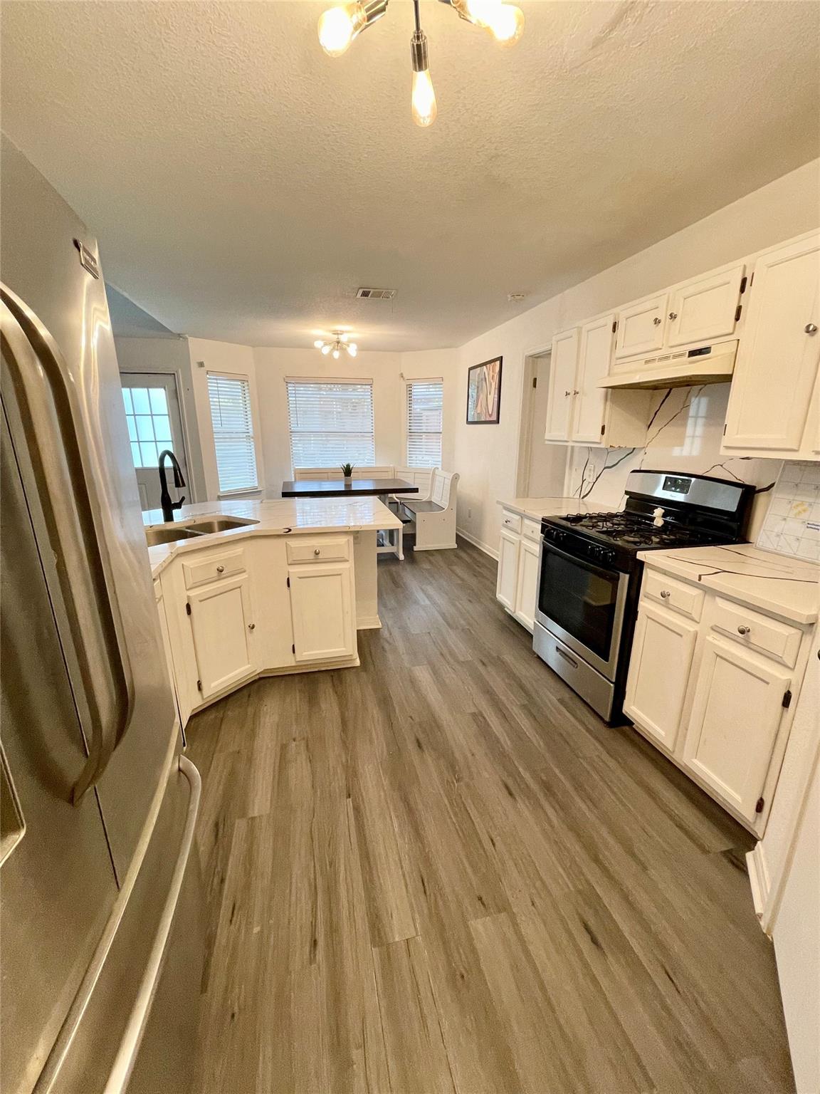 1225 Hughmont Dr, Pflugerville, TX 78660