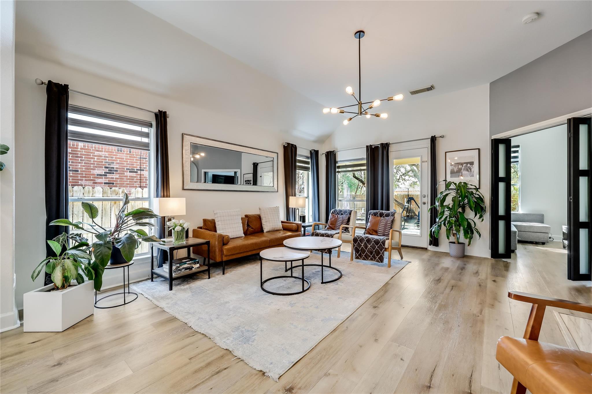 604 Pebblestone Walk Dr, Cedar Park, TX 78613