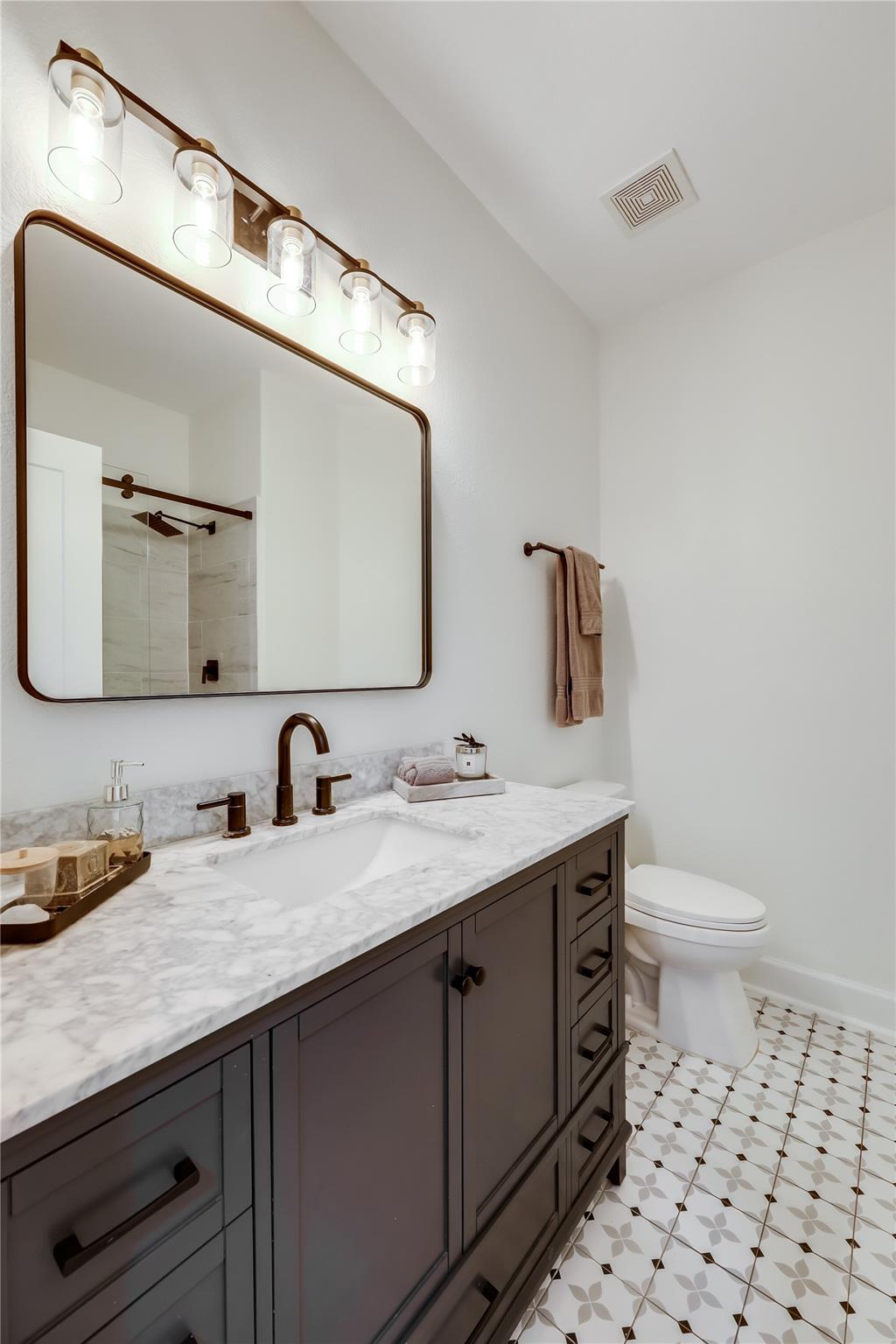 604 Pebblestone Walk Dr, Cedar Park, TX 78613