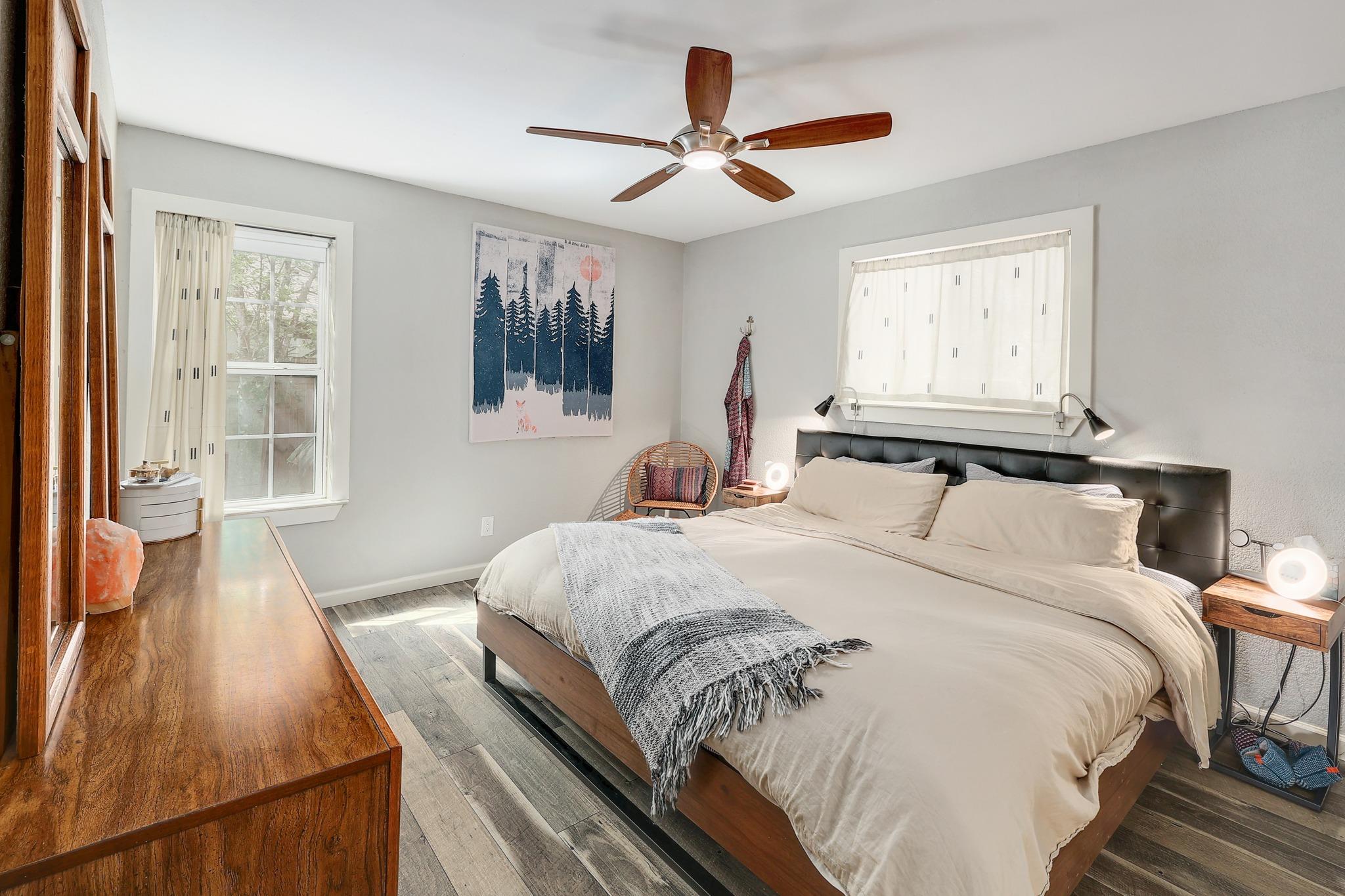 3100 Lynridge Dr, Austin, TX 78723