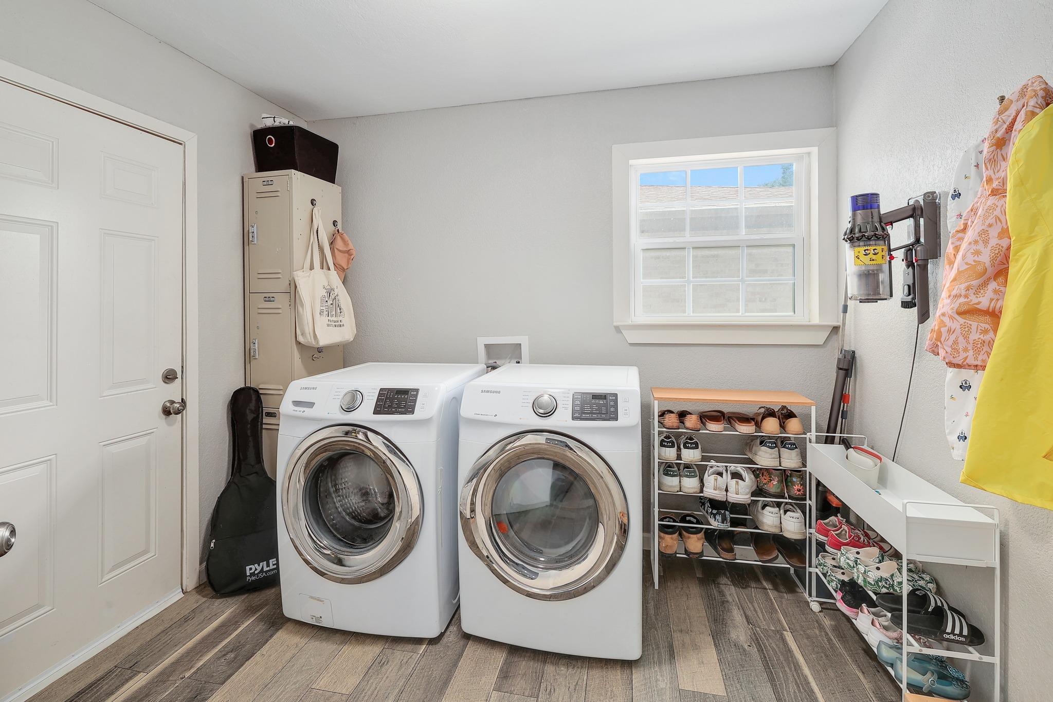 3100 Lynridge Dr, Austin, TX 78723