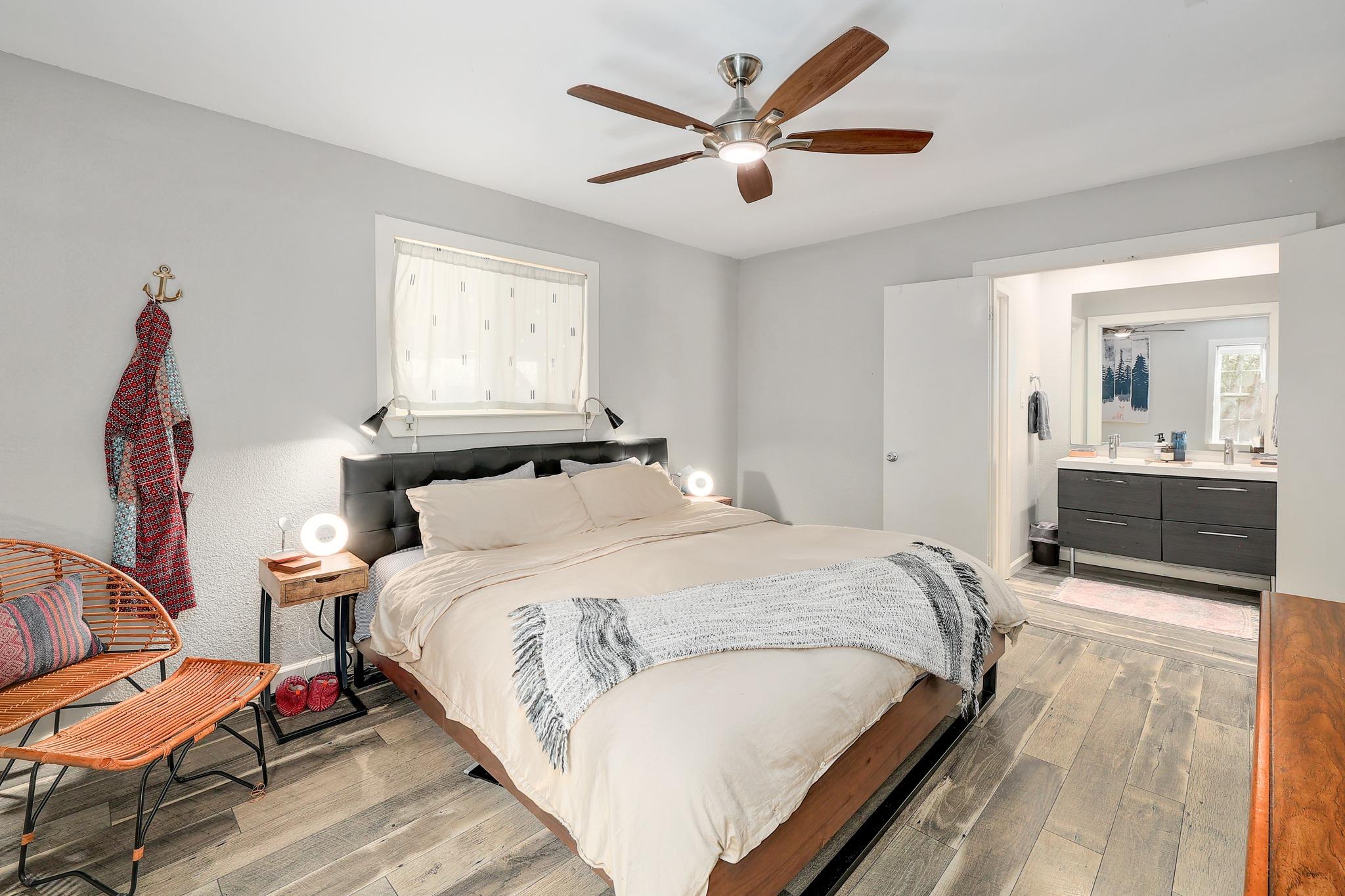 3100 Lynridge Dr, Austin, TX 78723