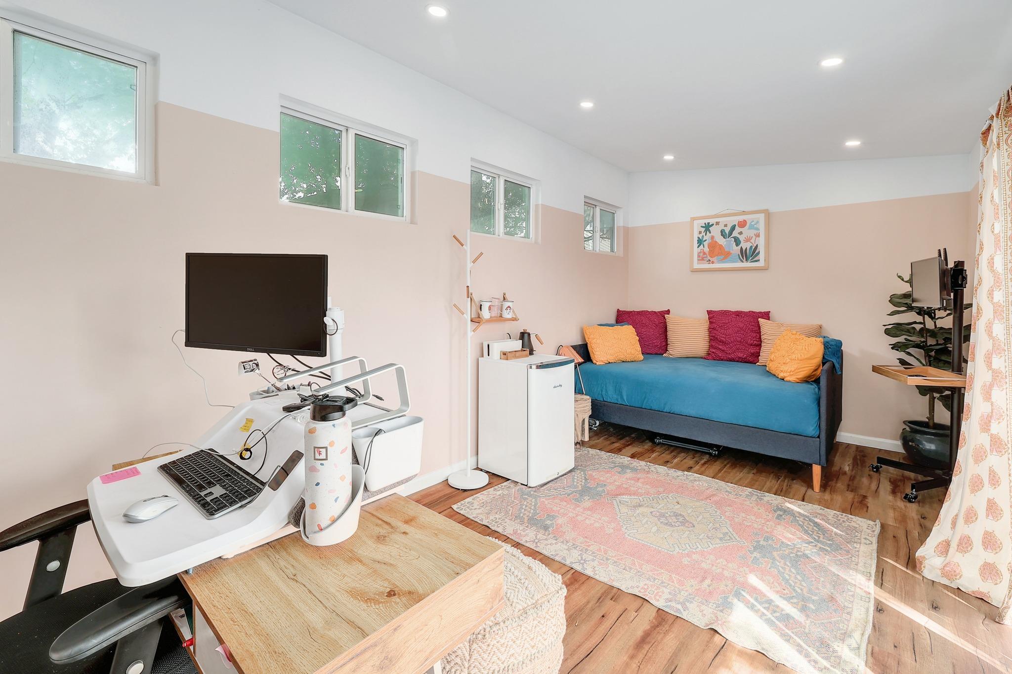 3100 Lynridge Dr, Austin, TX 78723