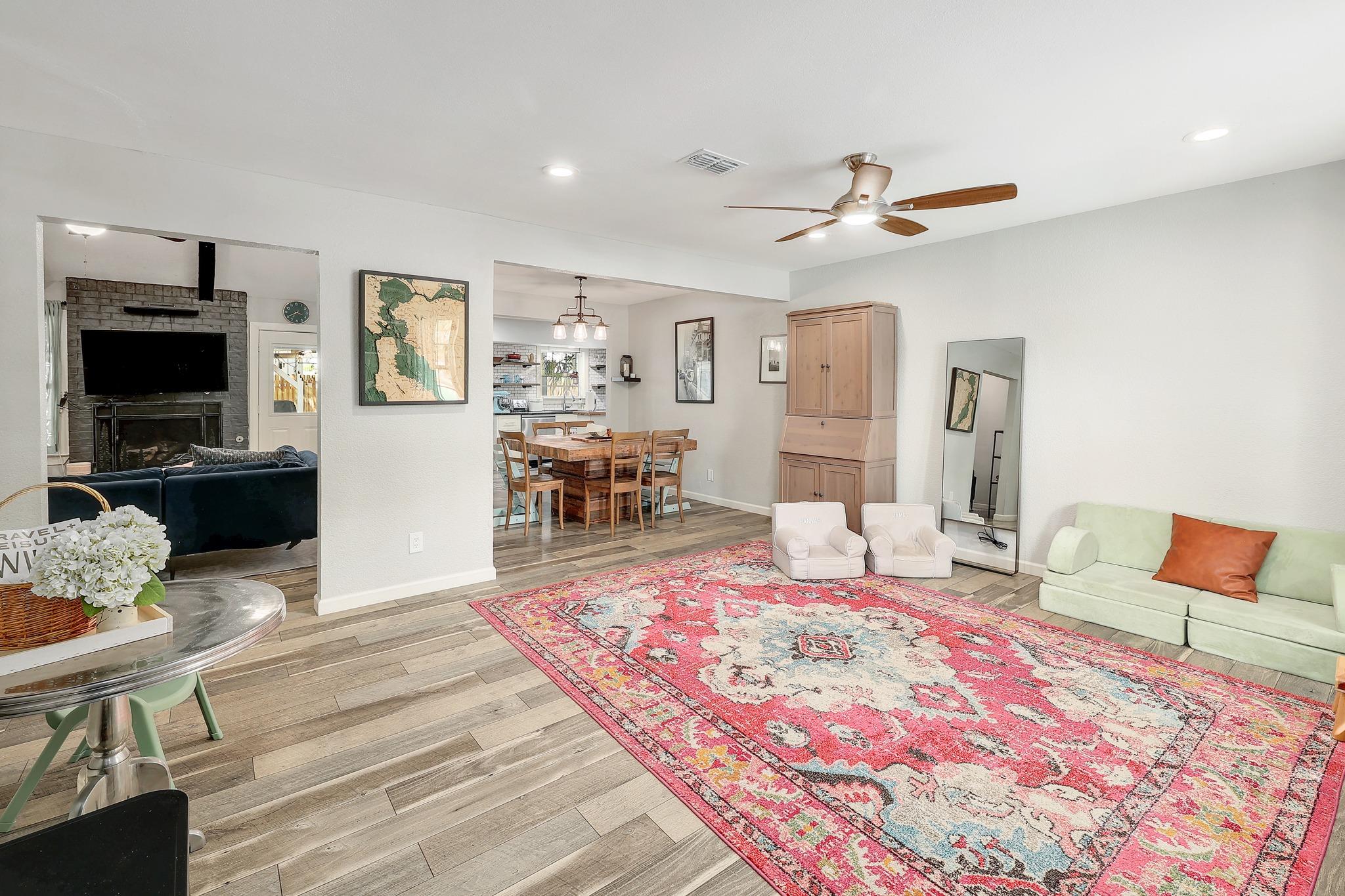 3100 Lynridge Dr, Austin, TX 78723