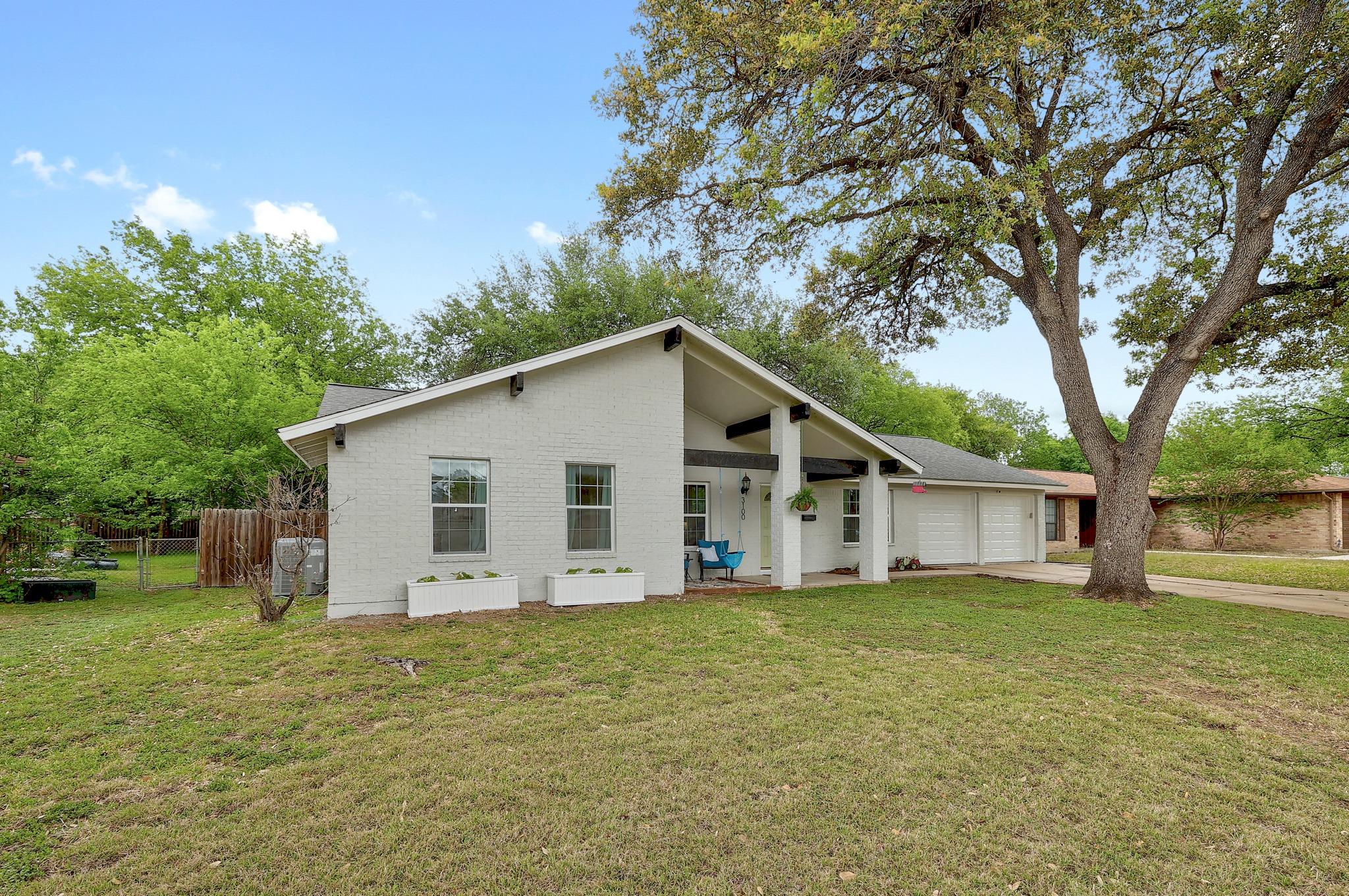 3100 Lynridge Dr, Austin, TX 78723
