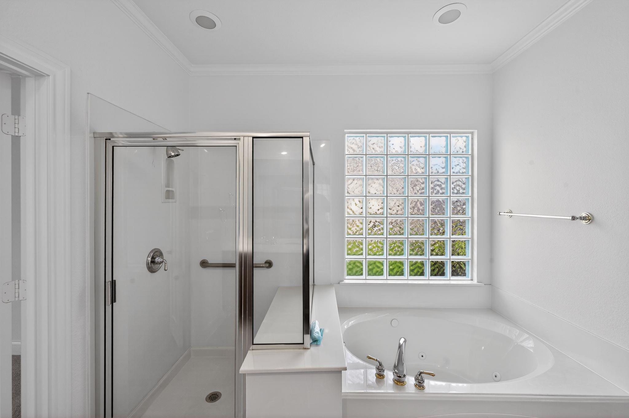 526 Dove Hollow Trl, Georgetown, TX 78633