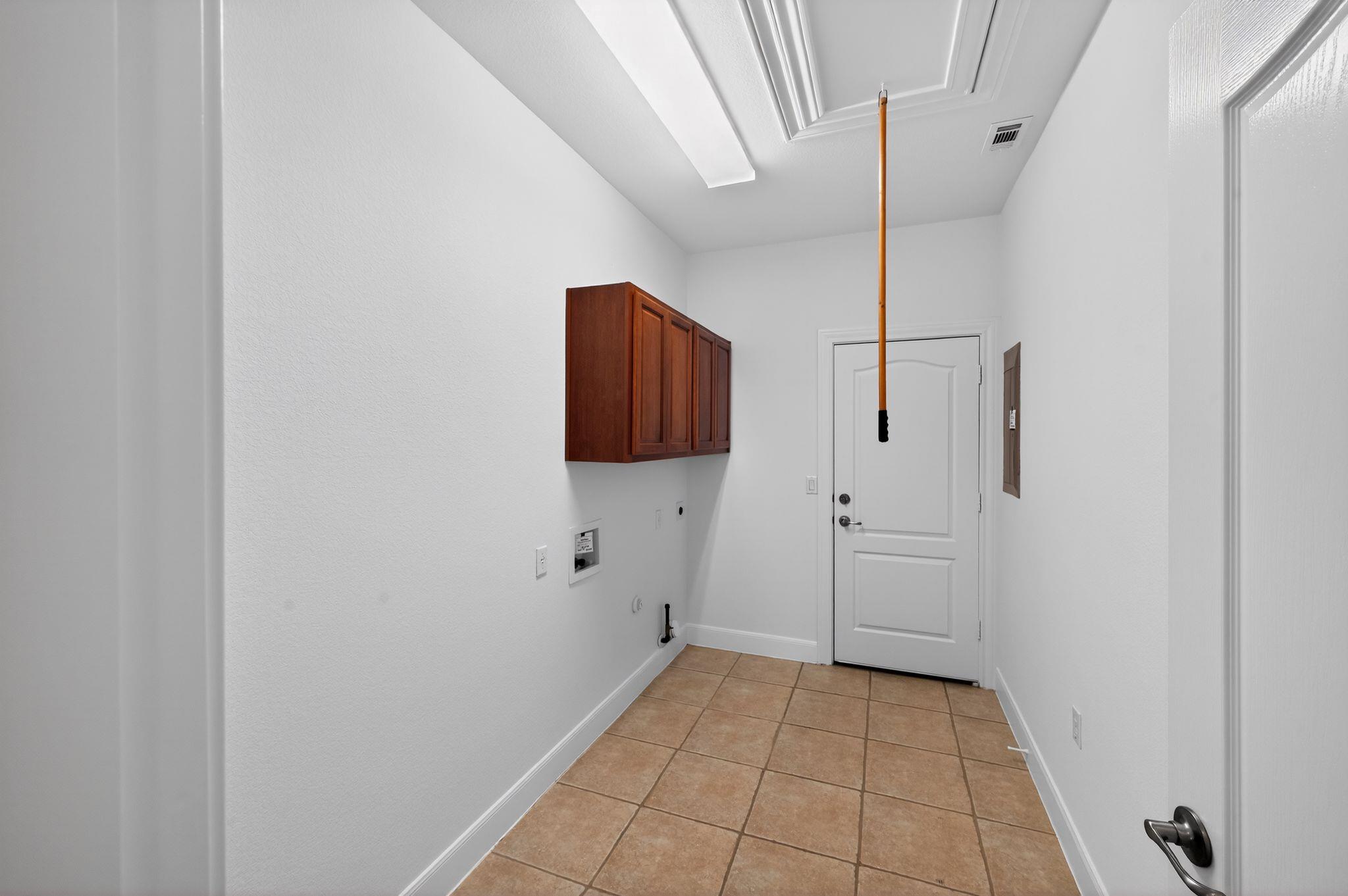 526 Dove Hollow Trl, Georgetown, TX 78633