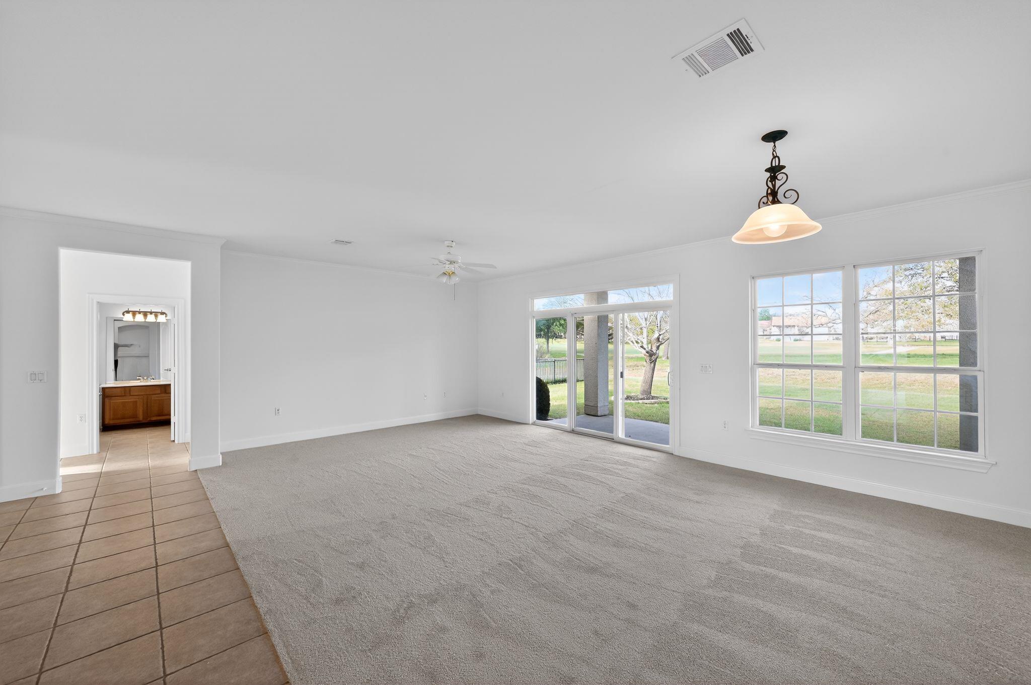 526 Dove Hollow Trl, Georgetown, TX 78633