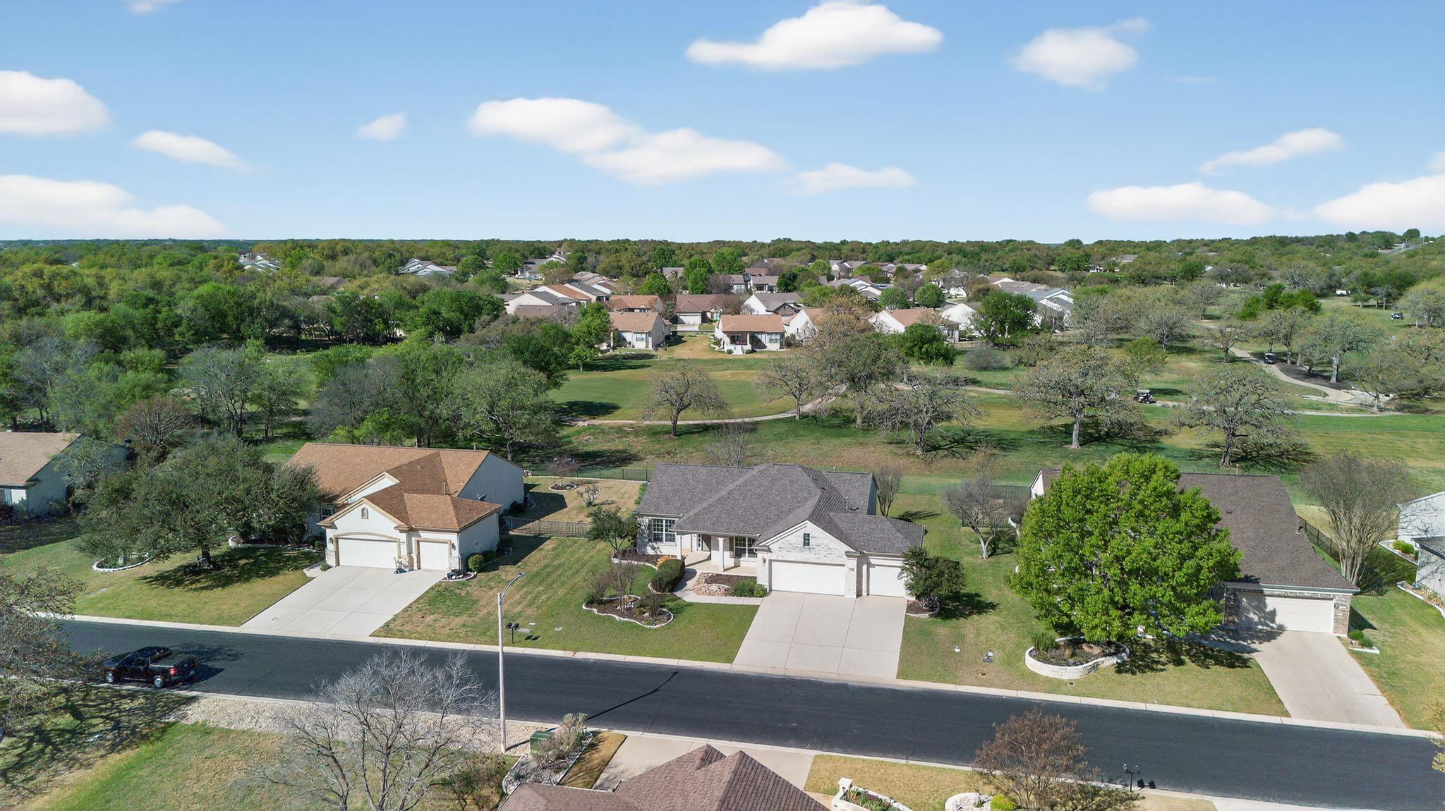 526 Dove Hollow Trl, Georgetown, TX 78633