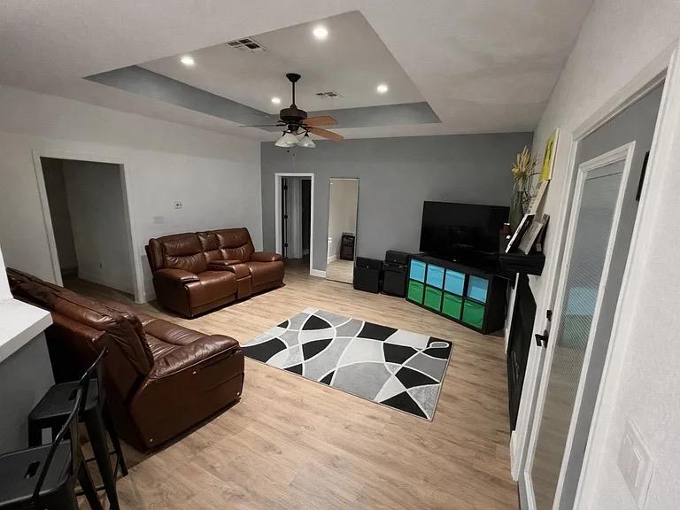 1032 Private Road 7039, Lexington, TX 78947