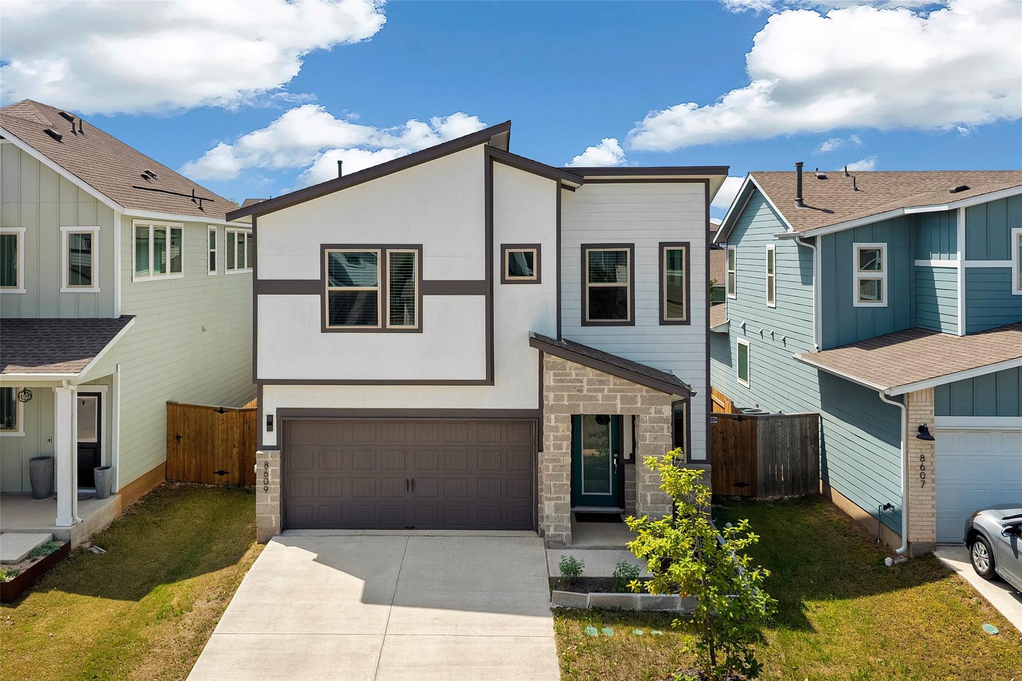 8609 Cottage Rose Dr, Austin, TX 78744