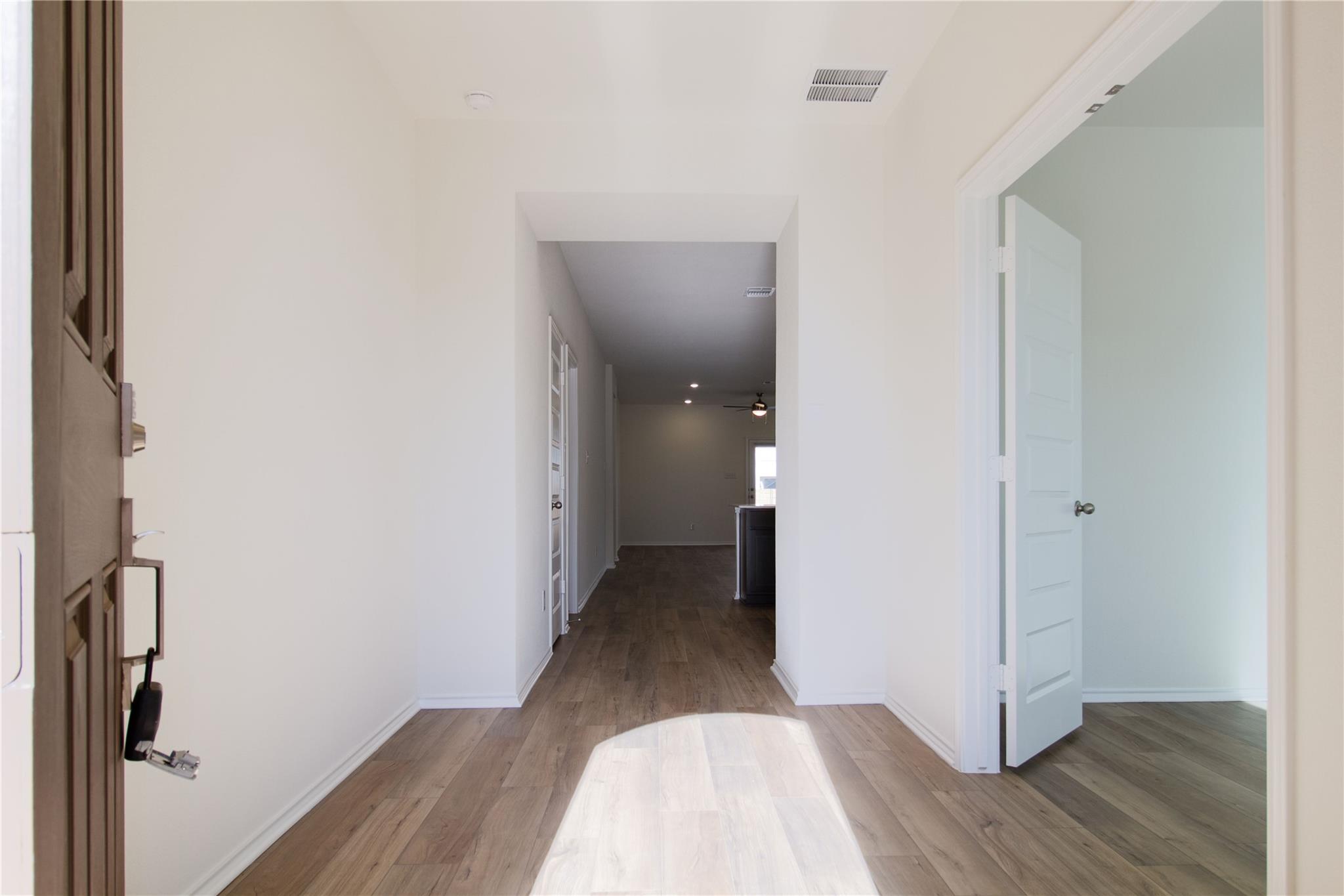 1628 Garlock Dr, Leander, TX 78641