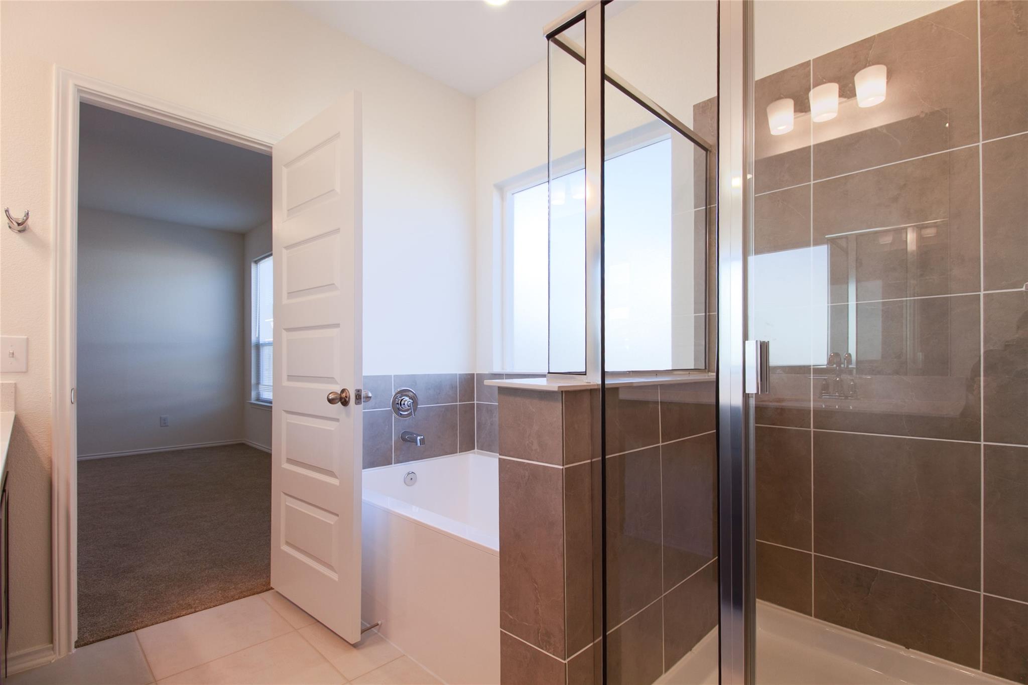 1628 Garlock Dr, Leander, TX 78641