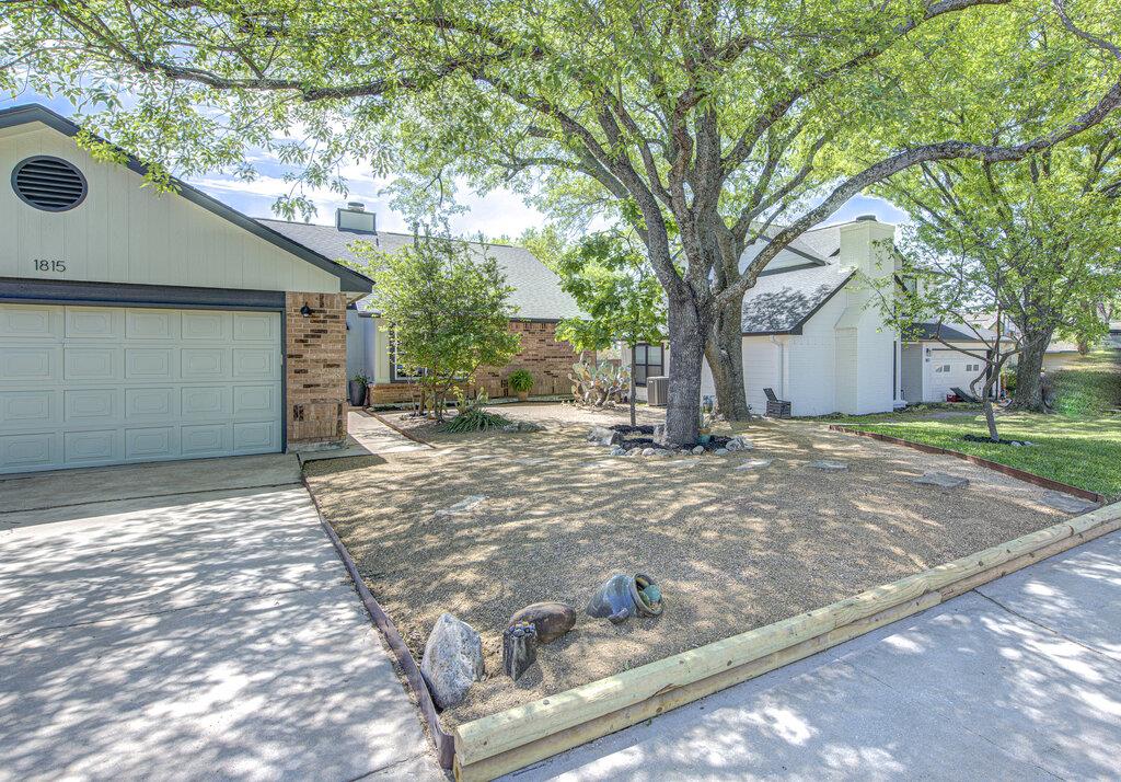 1815 Michael Wayne Dr, Austin, TX 78728